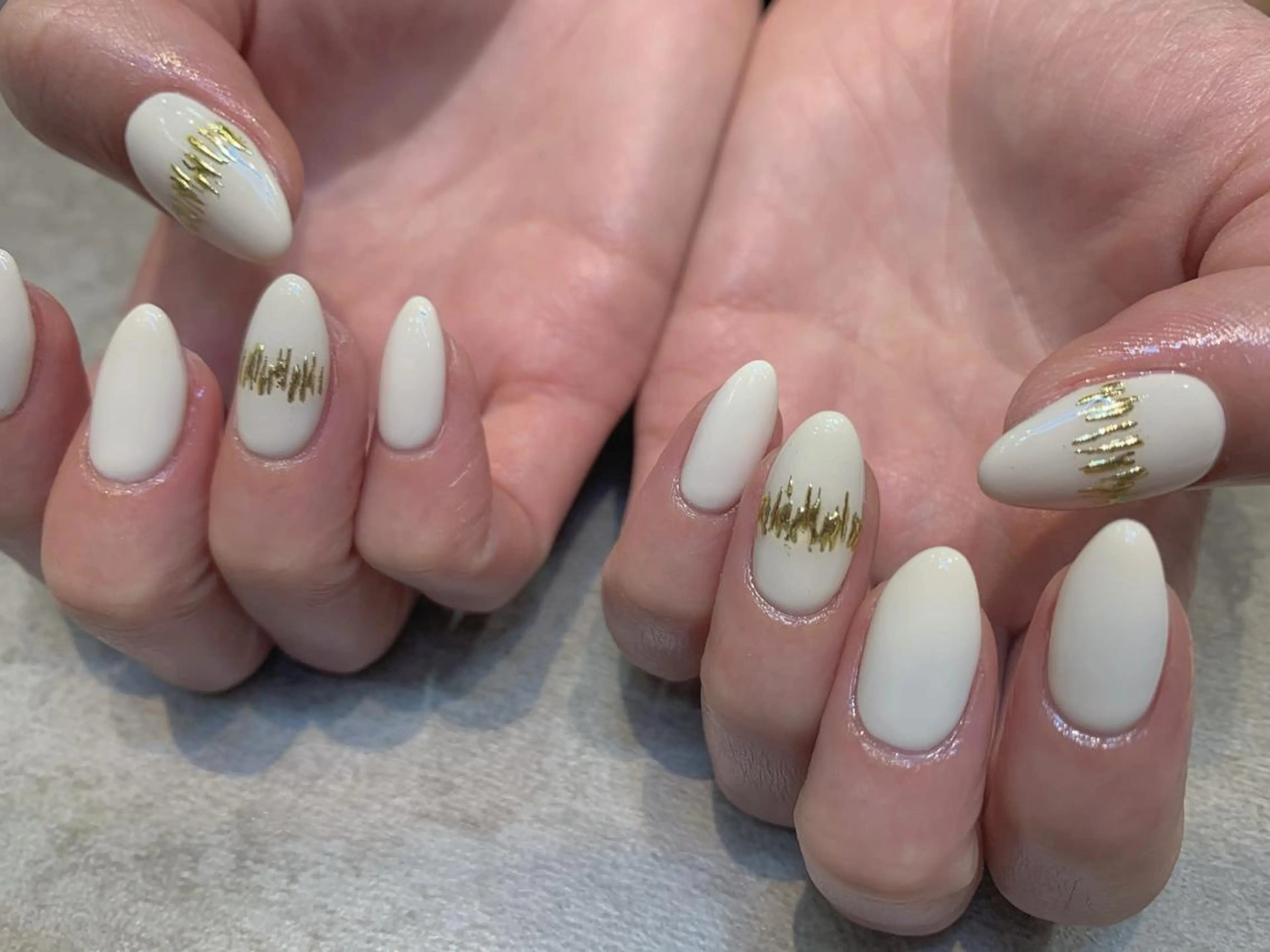 ミディアム カラー パーマ ヘアアレンジ メンズ キッズ ネイル マツエク・マツパ feey ⁑erinaのネイルデザイン