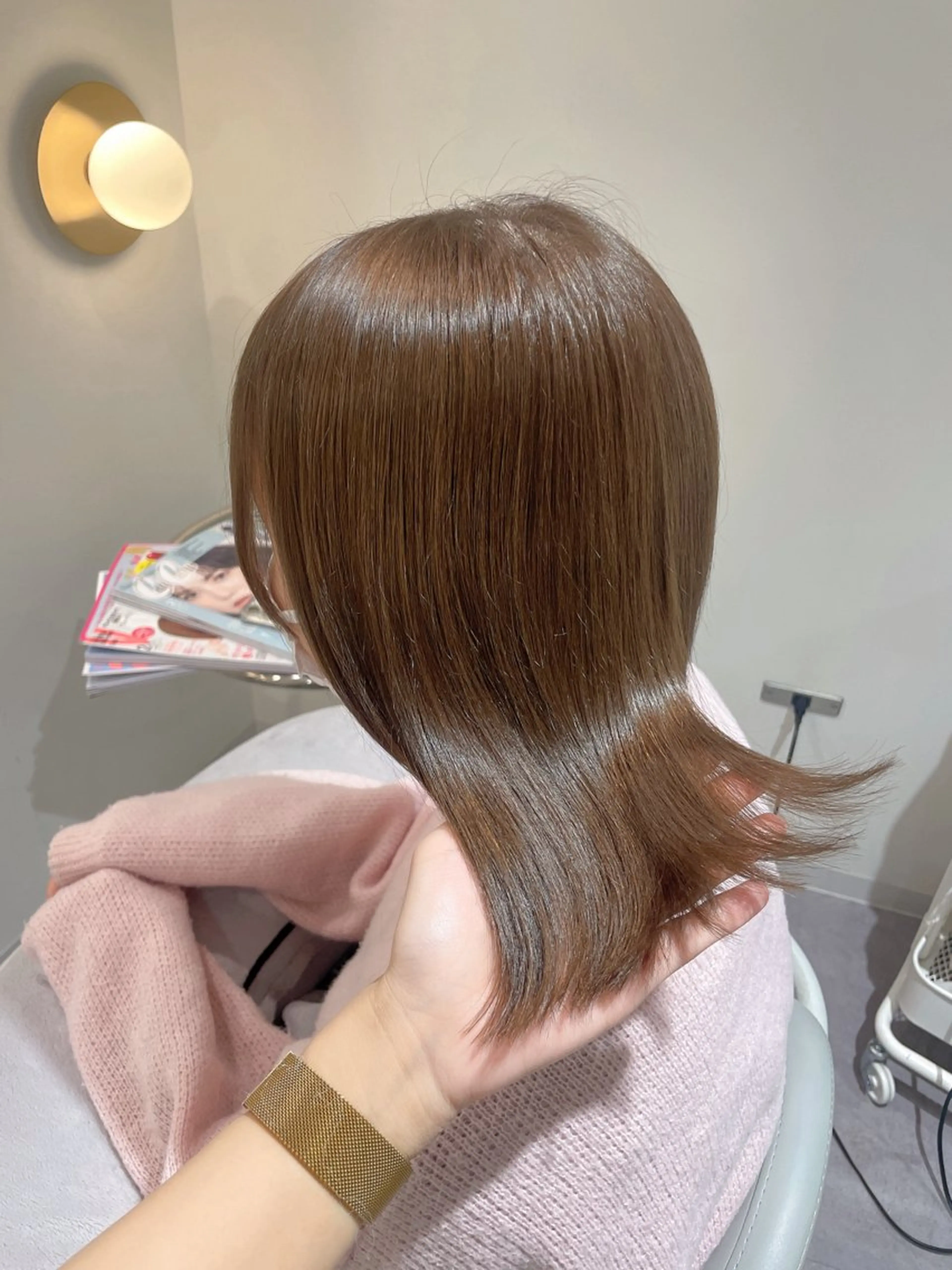 ミディアム 廣岡 采音のヘアスタイル