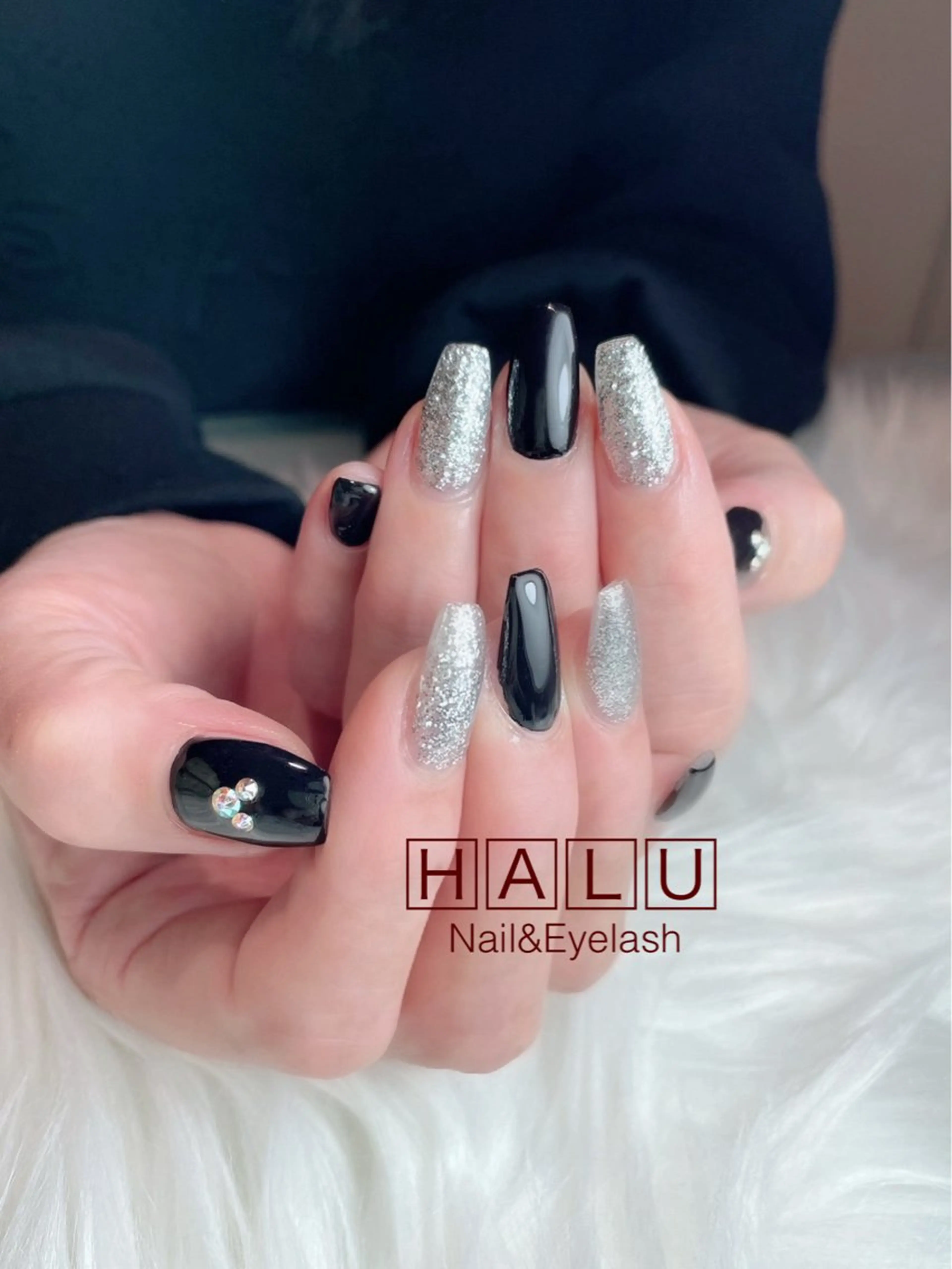 ネイル シルバー HALU ハルのネイルデザイン