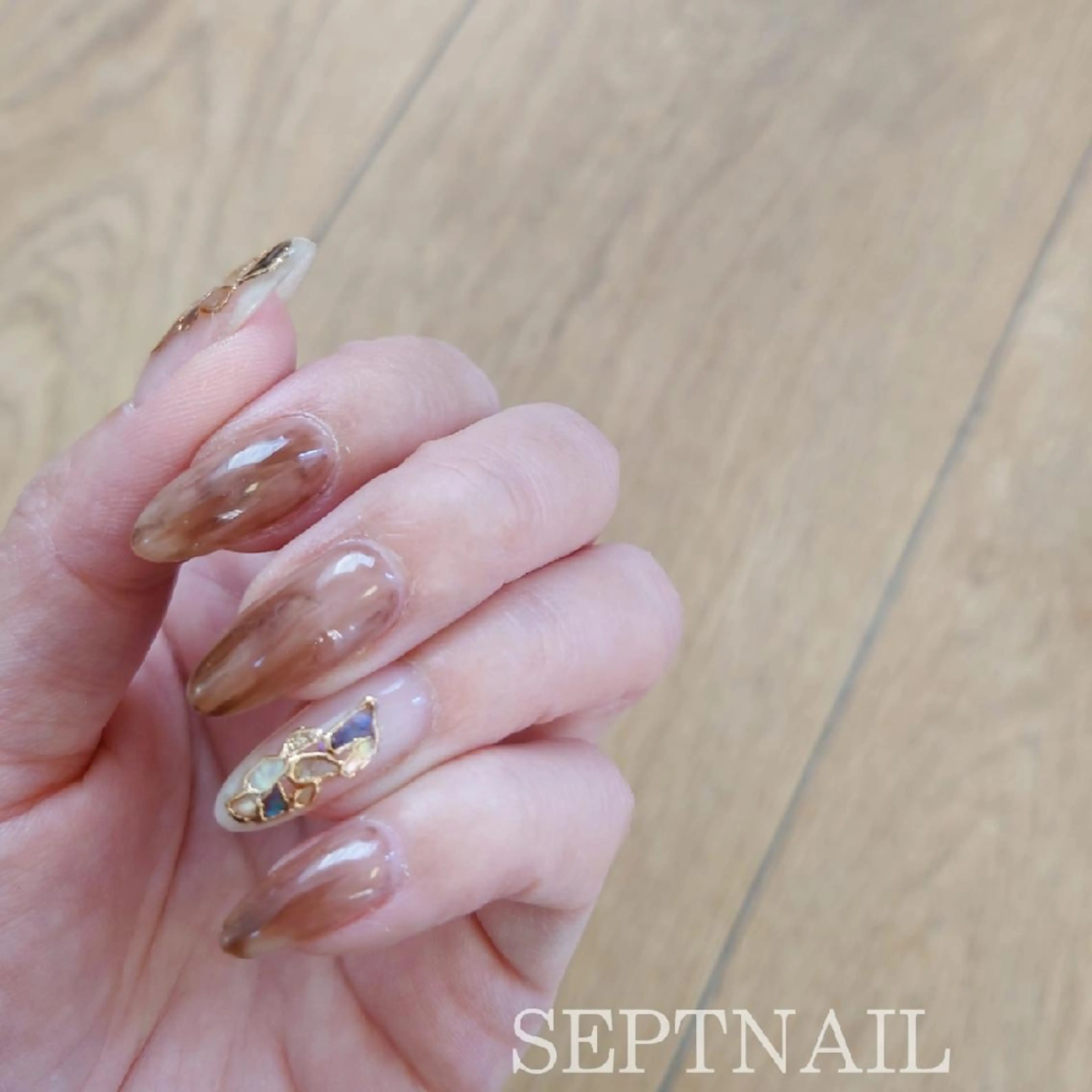 ネイル SEPTNAIL 中澤のネイルデザイン