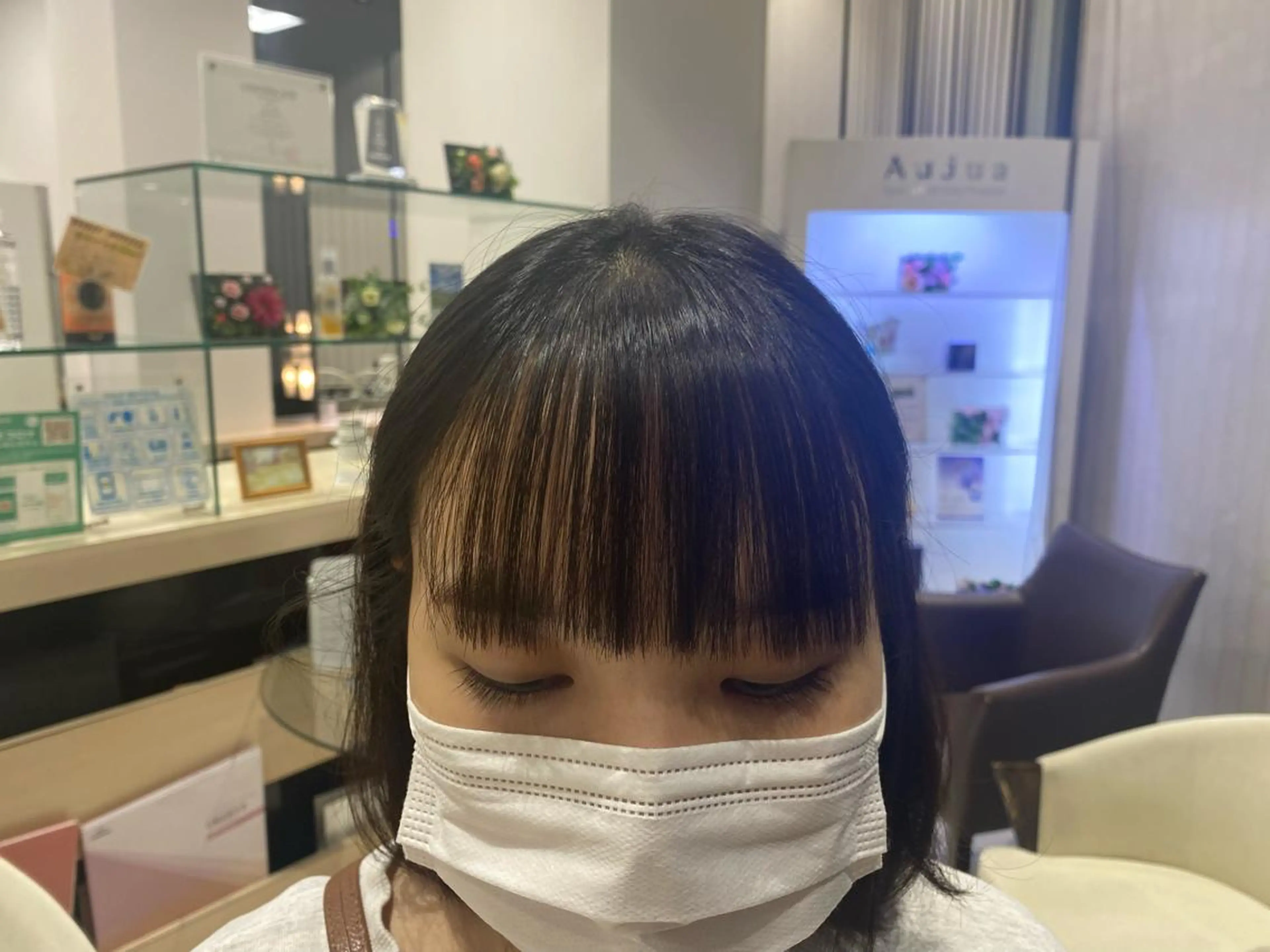 《💭気になる前髪のクセに💭》前髪縮毛矯正➕前髪カット👩🏻✄の写真