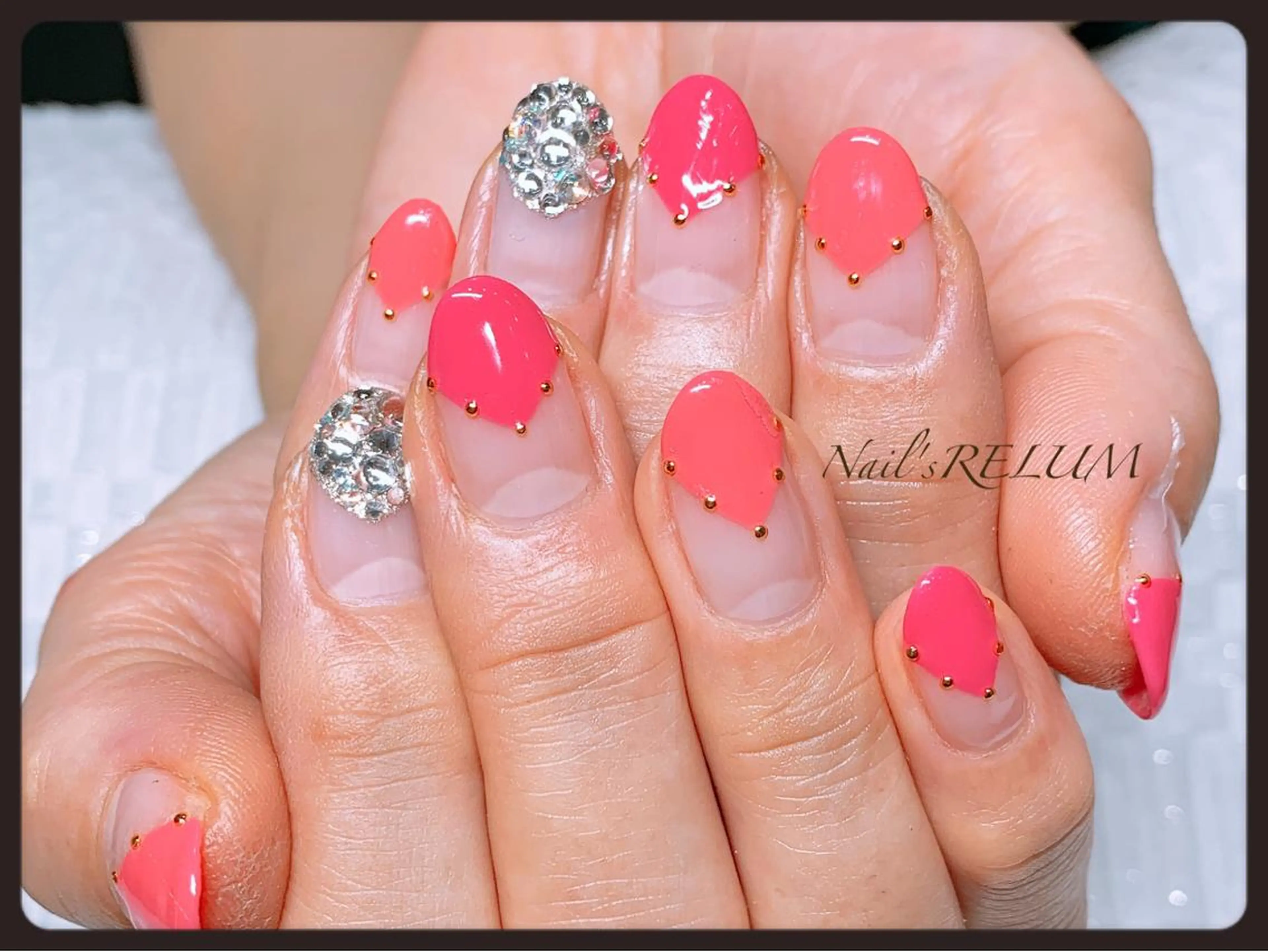 ネイル THECOLORS所属・近貞 莉奈のネイルデザイン