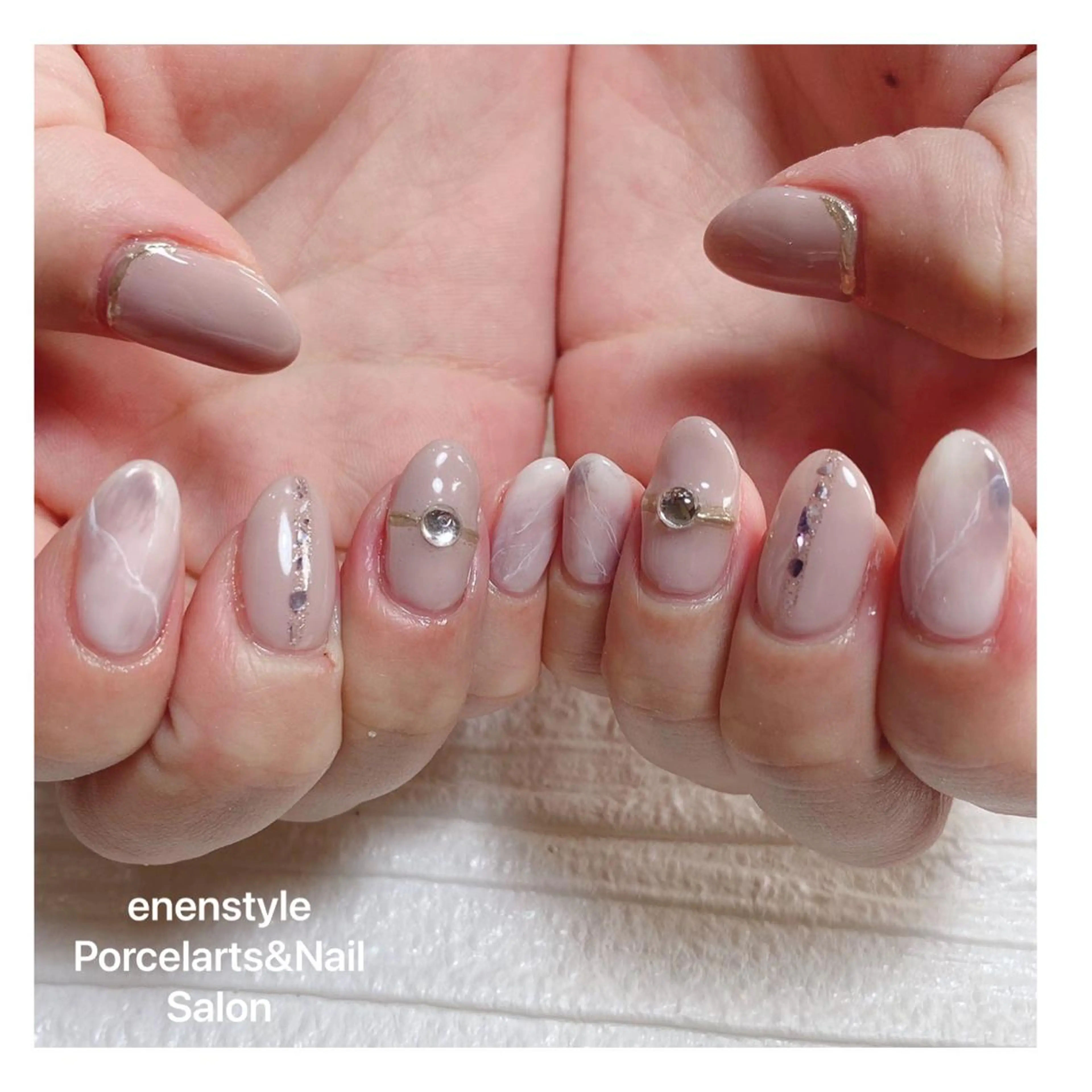 ミディアム ネイル ハンドネイル 👑enen style👑のネイルデザイン