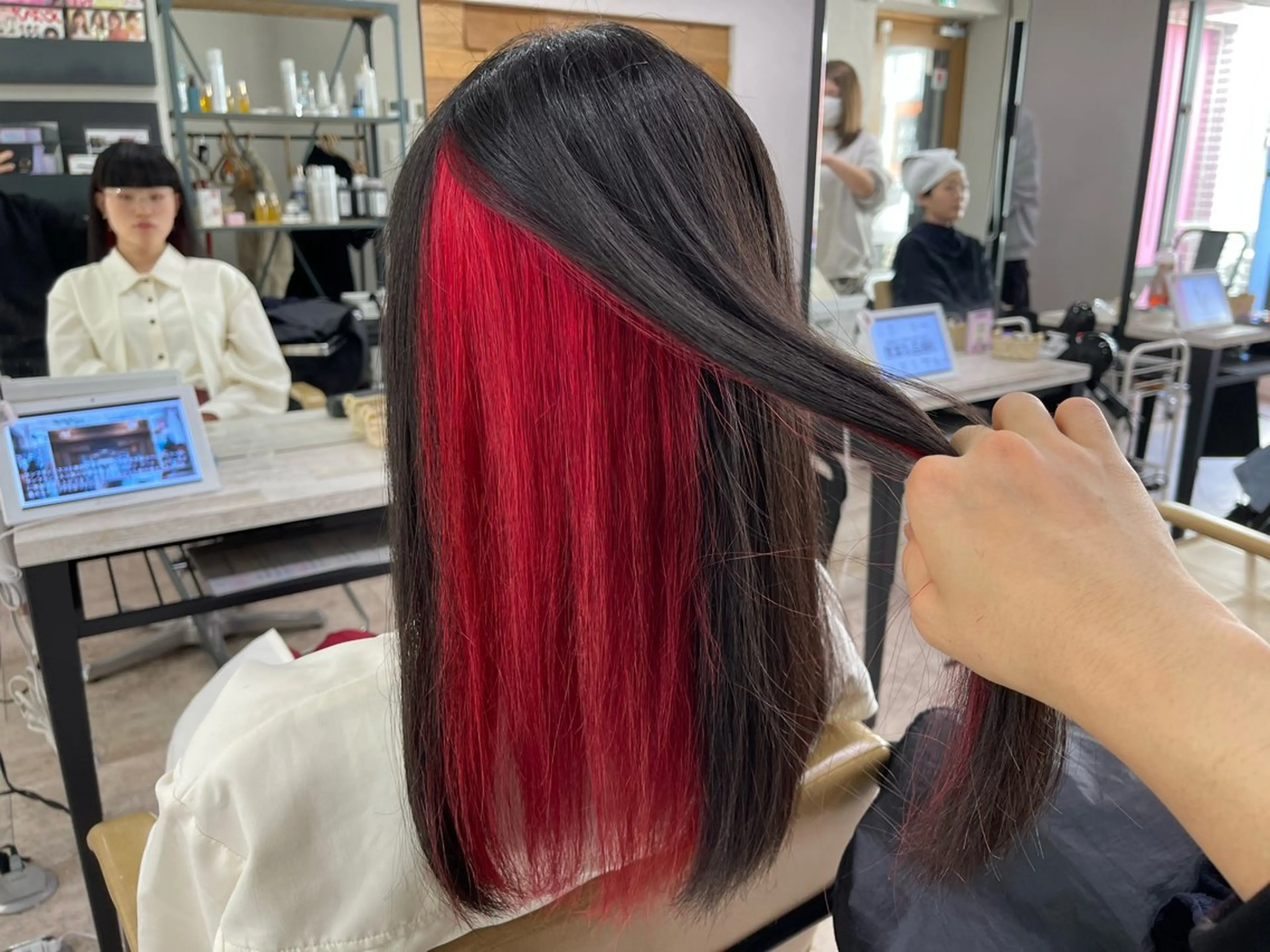 ロング ヘアカラー トリートメント 🔥ブリーチカラー 槙川のヘアスタイル