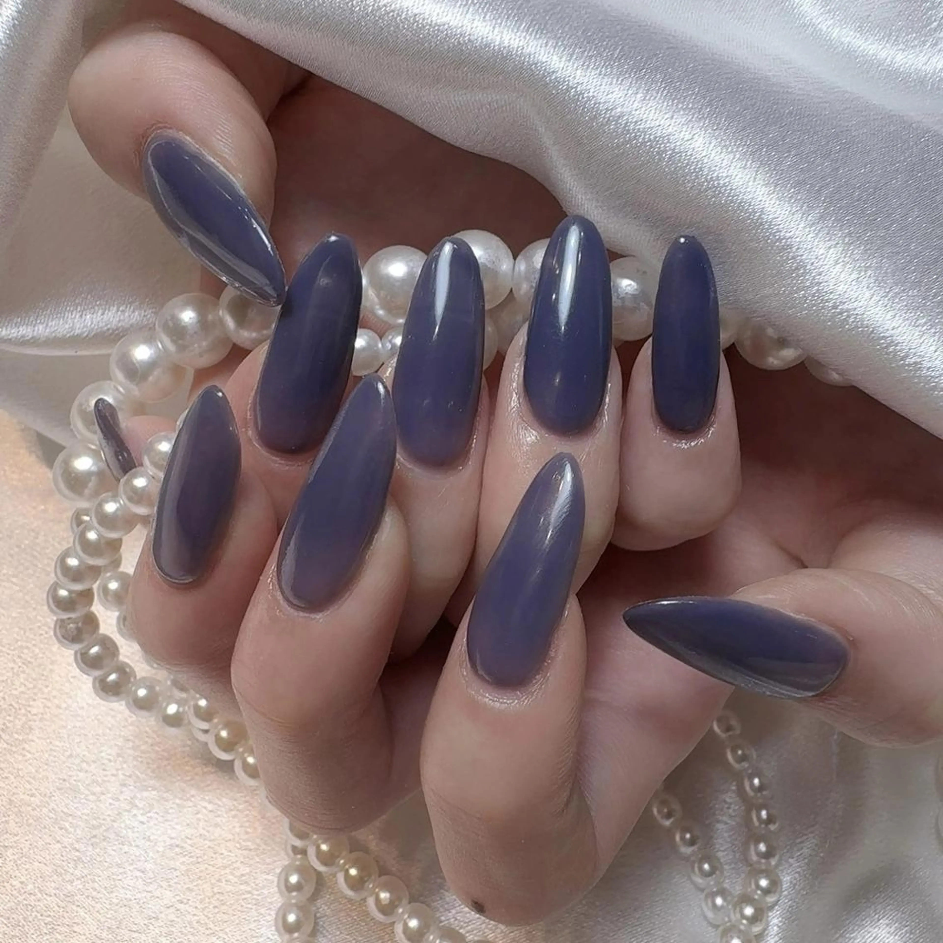 ネイル RAFFINE 月🦋🩵のネイルデザイン