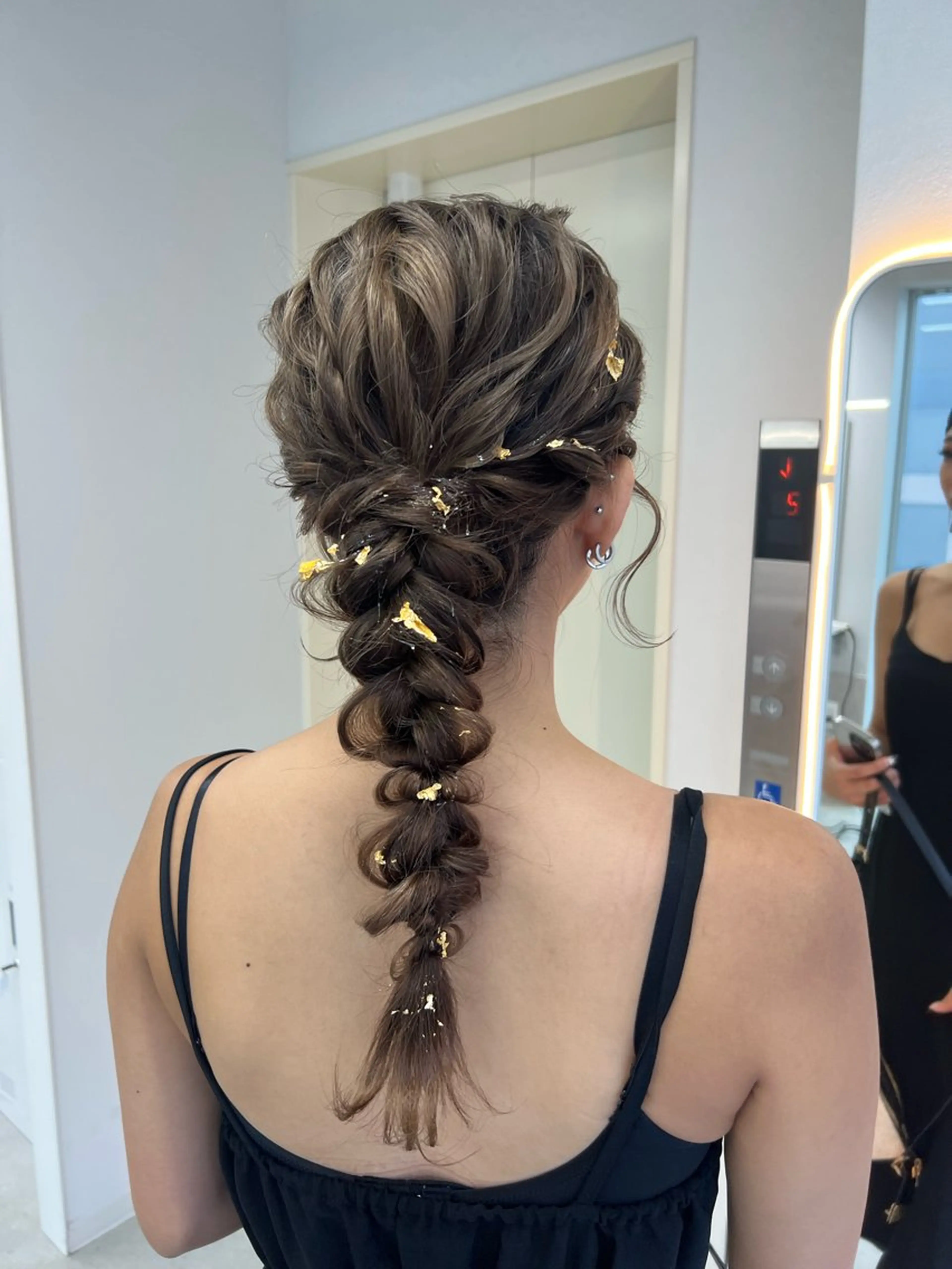 セミロング ヘアセット maya レイヤーカットのヘアスタイル