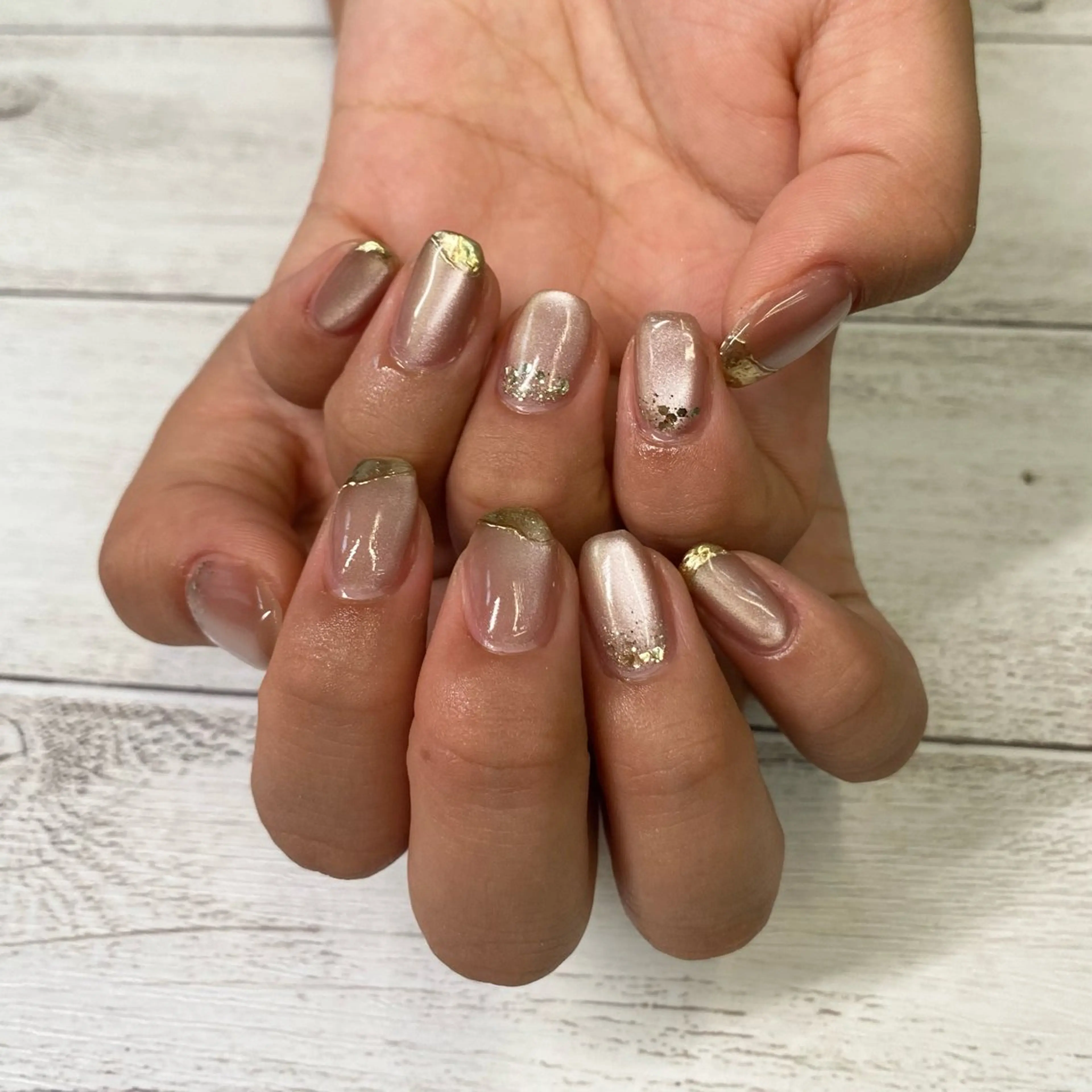 ネイル マグネットネイル ミラーネイル ハンドネイル nail salon muuのネイルデザイン