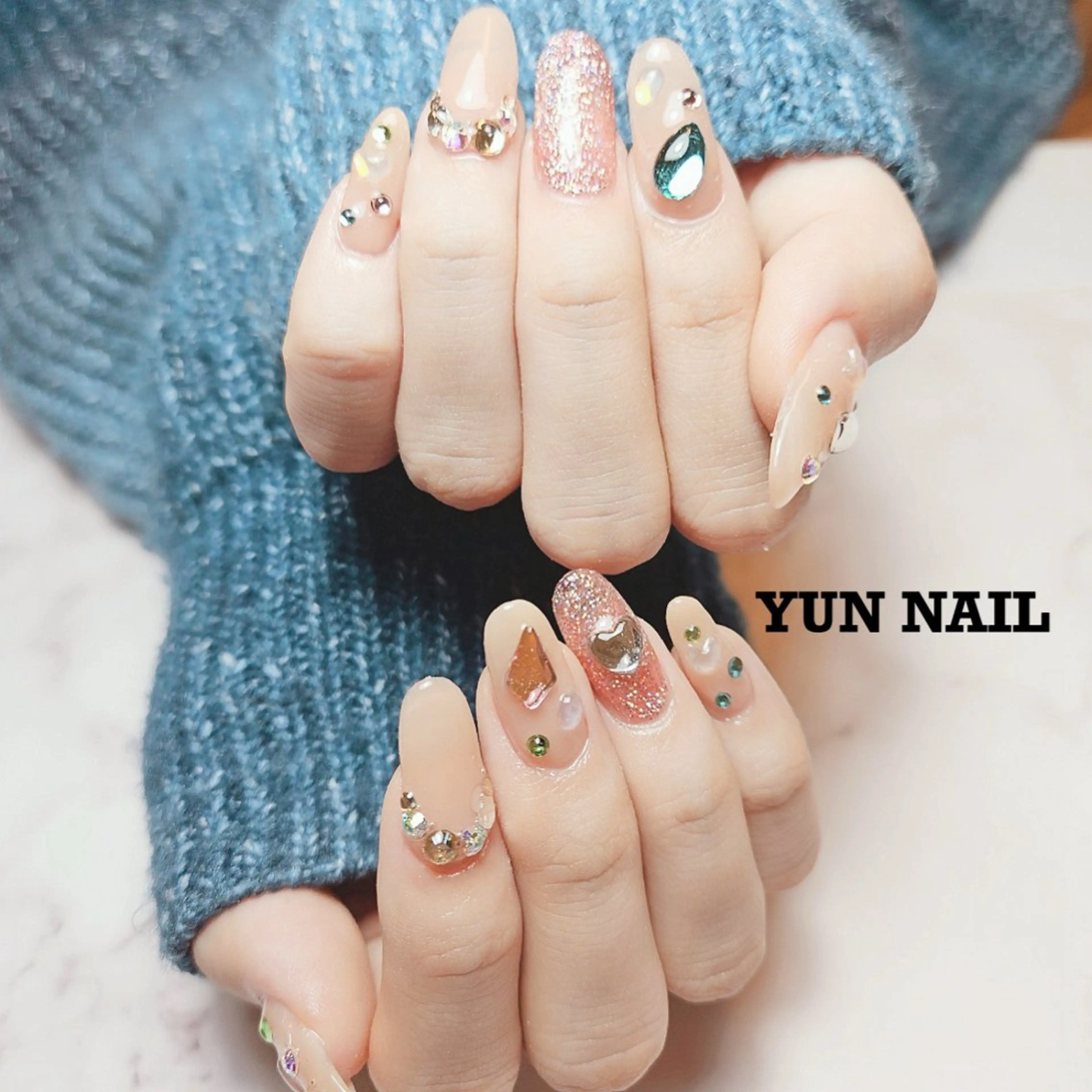 ネイル 🌈Yun nail hyejin💋のネイルデザイン