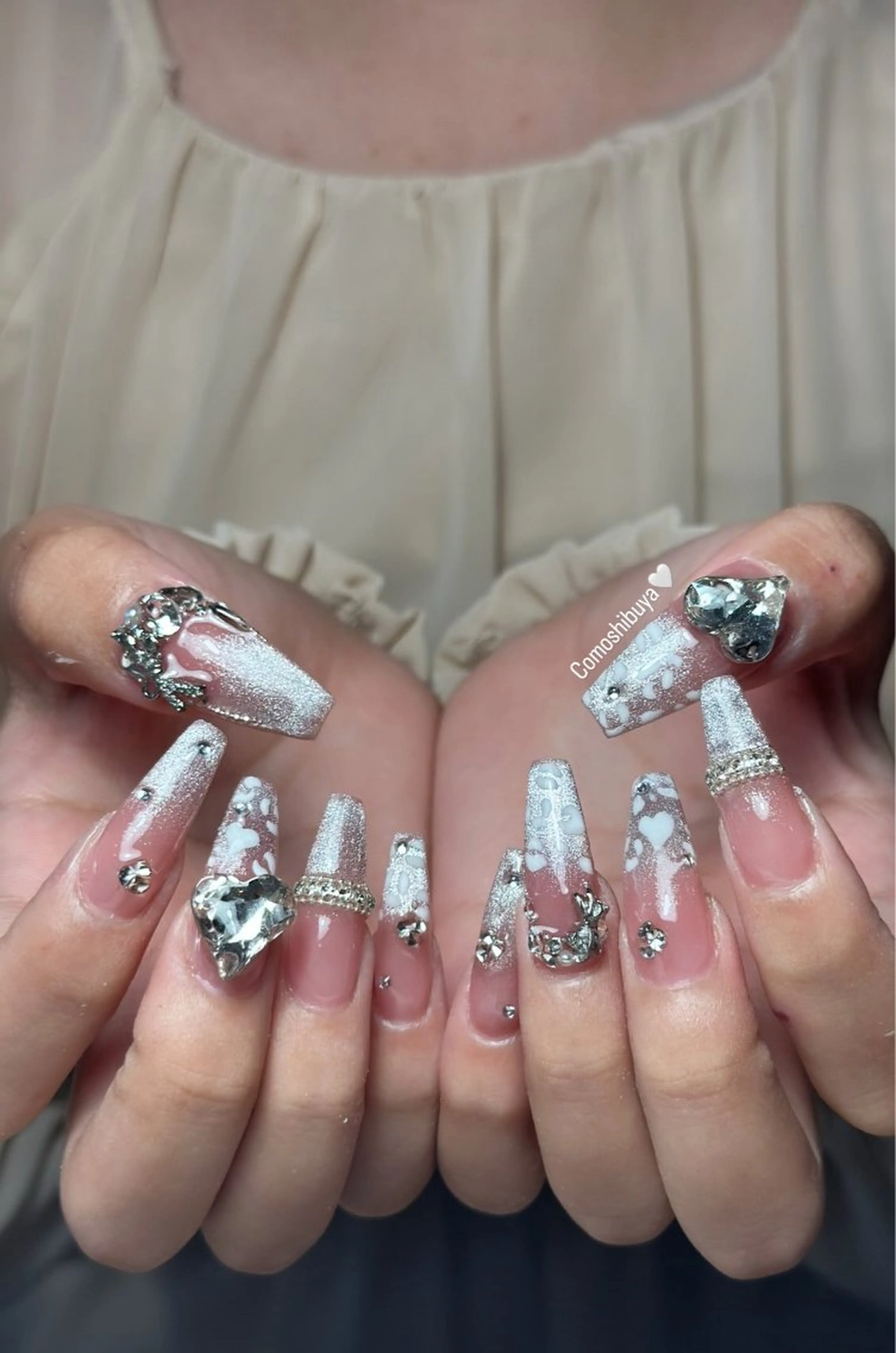 ネイル 韓国ネイル シンプルネイル ワンホンネイル ハンドネイル CoMo Nail Studio所属・CoMo Nailのネイルデザイン