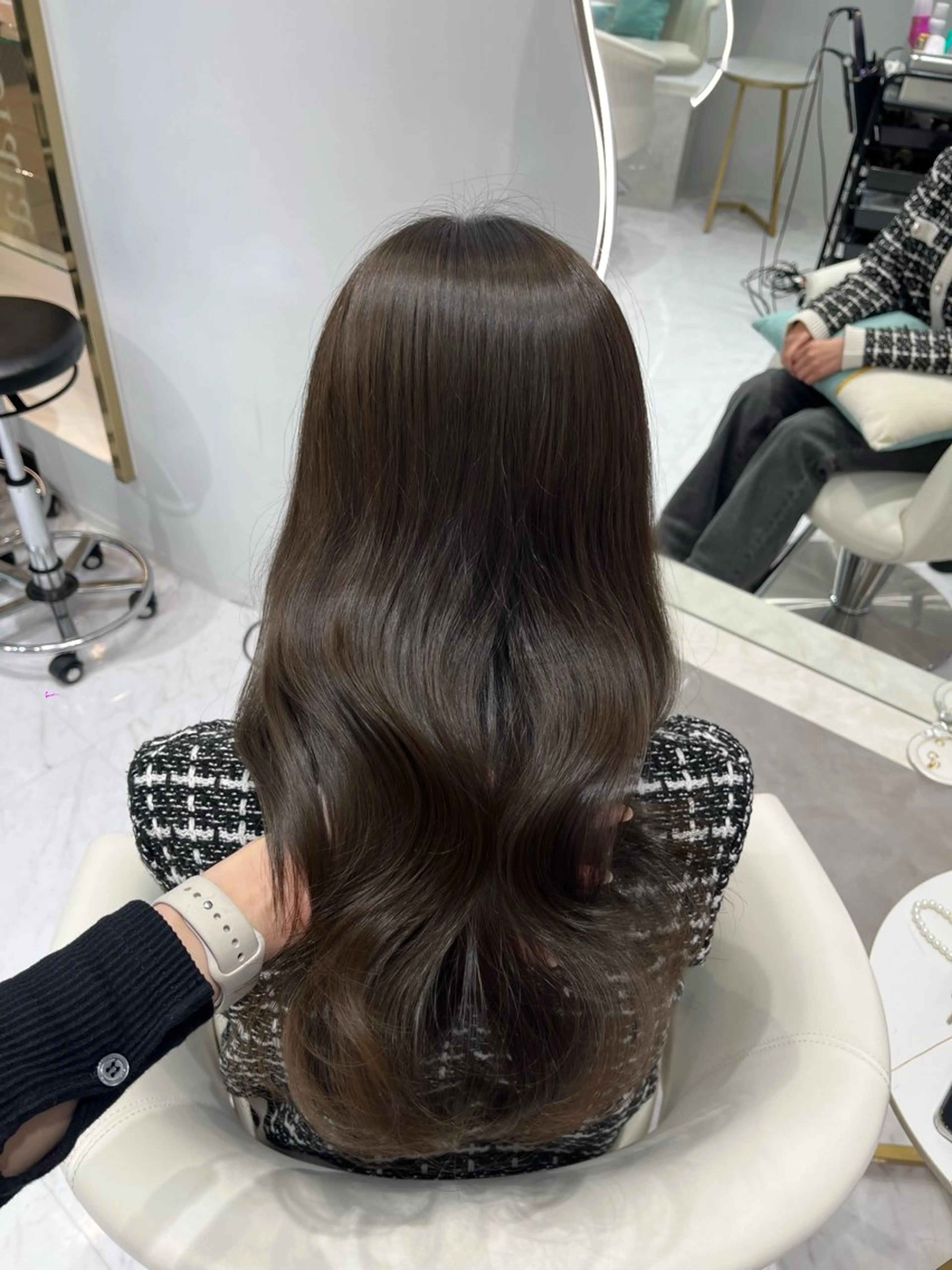 ロング カラー グレージュ オリーブグレージュ オリーブグレー カット ヘアカラー トリートメント 名古屋/透明感カラー /韓国ヘア/高木梨帆のヘアスタイル