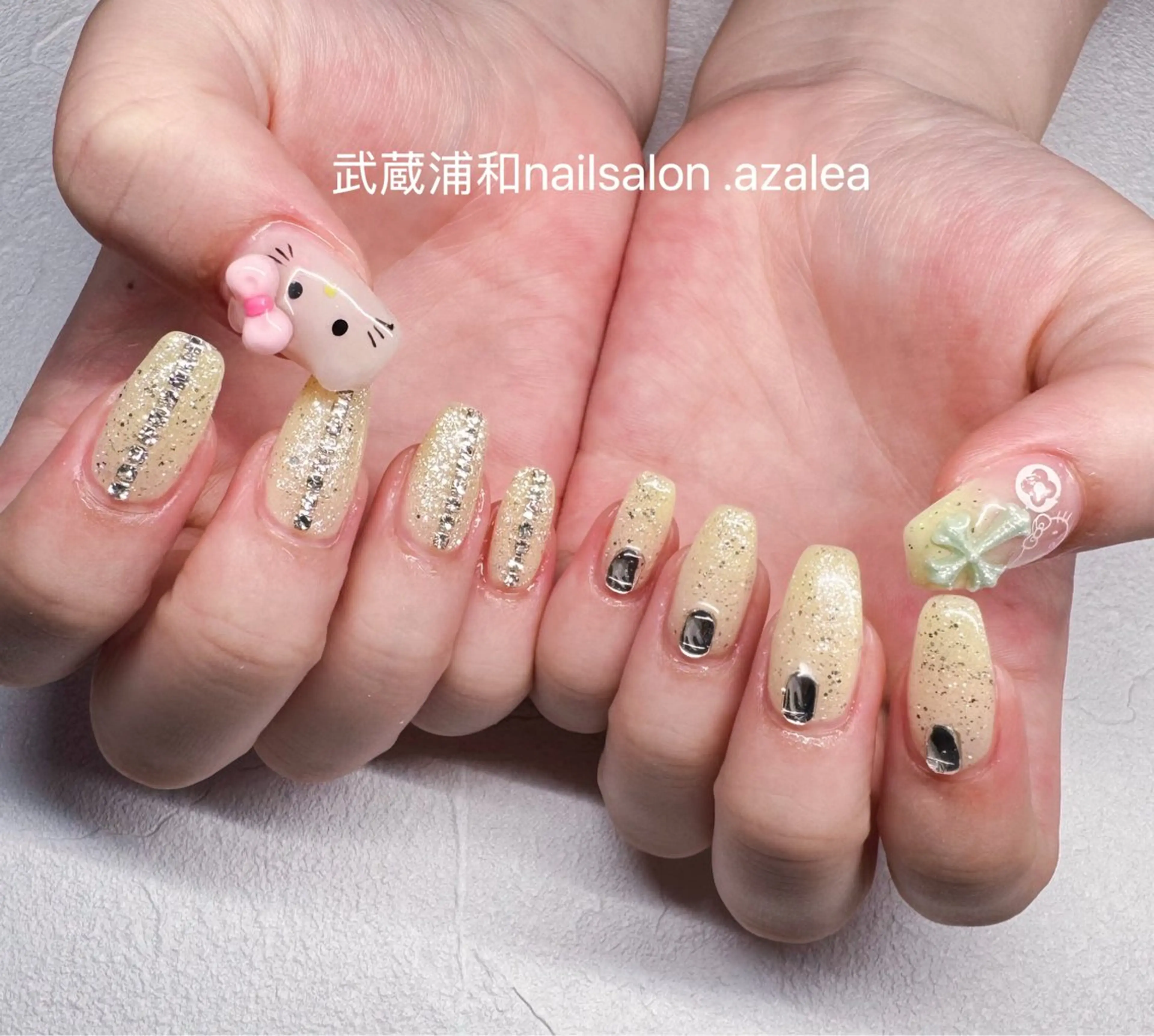 ネイル ハンドネイル R inのネイルデザイン