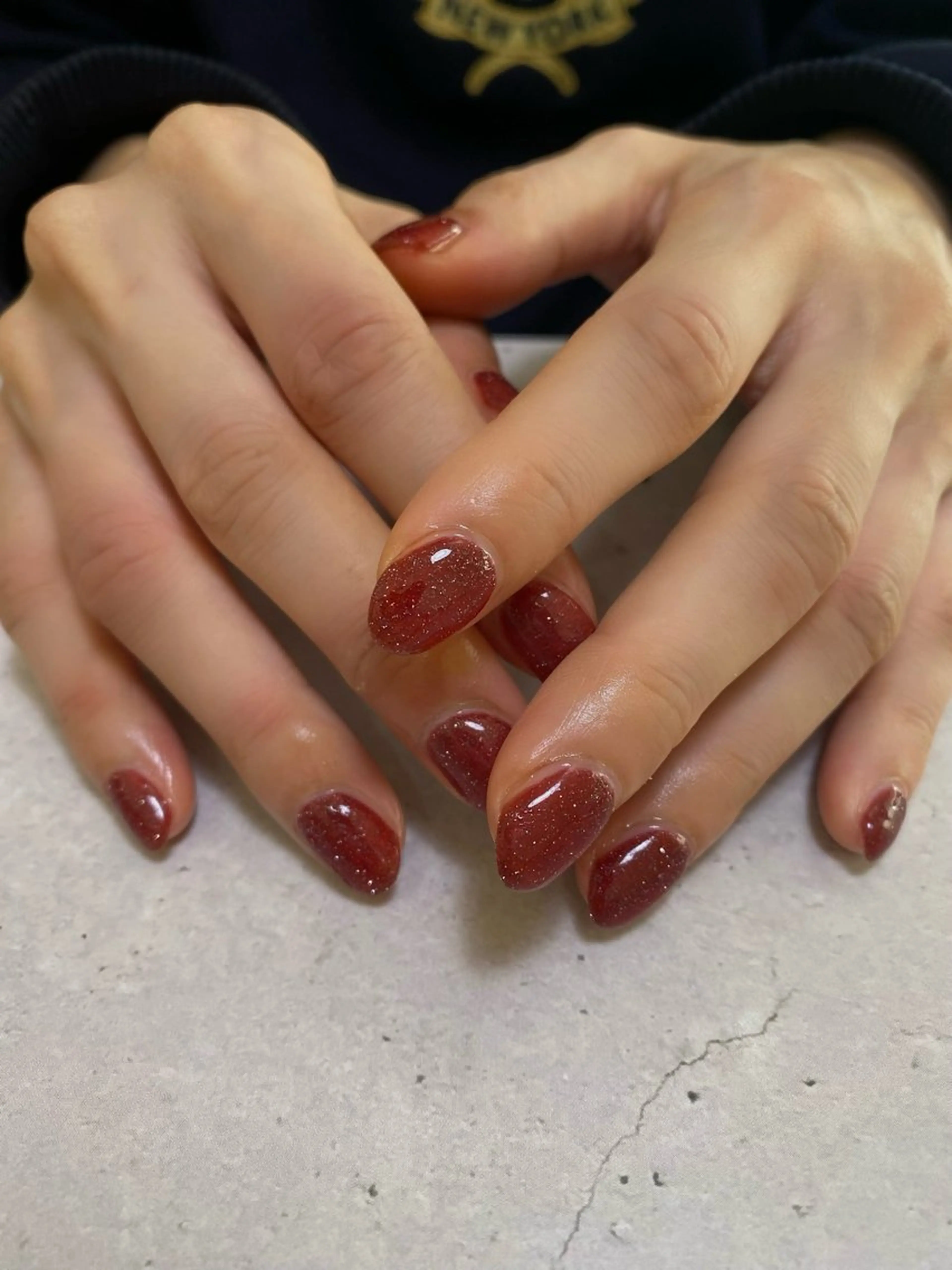 ネイル カジュアル ラメ(グリッター) ワンカラーネイル 赤色 シンプルネイル ネイルモデル募集 RooM_yukiのネイルデザイン