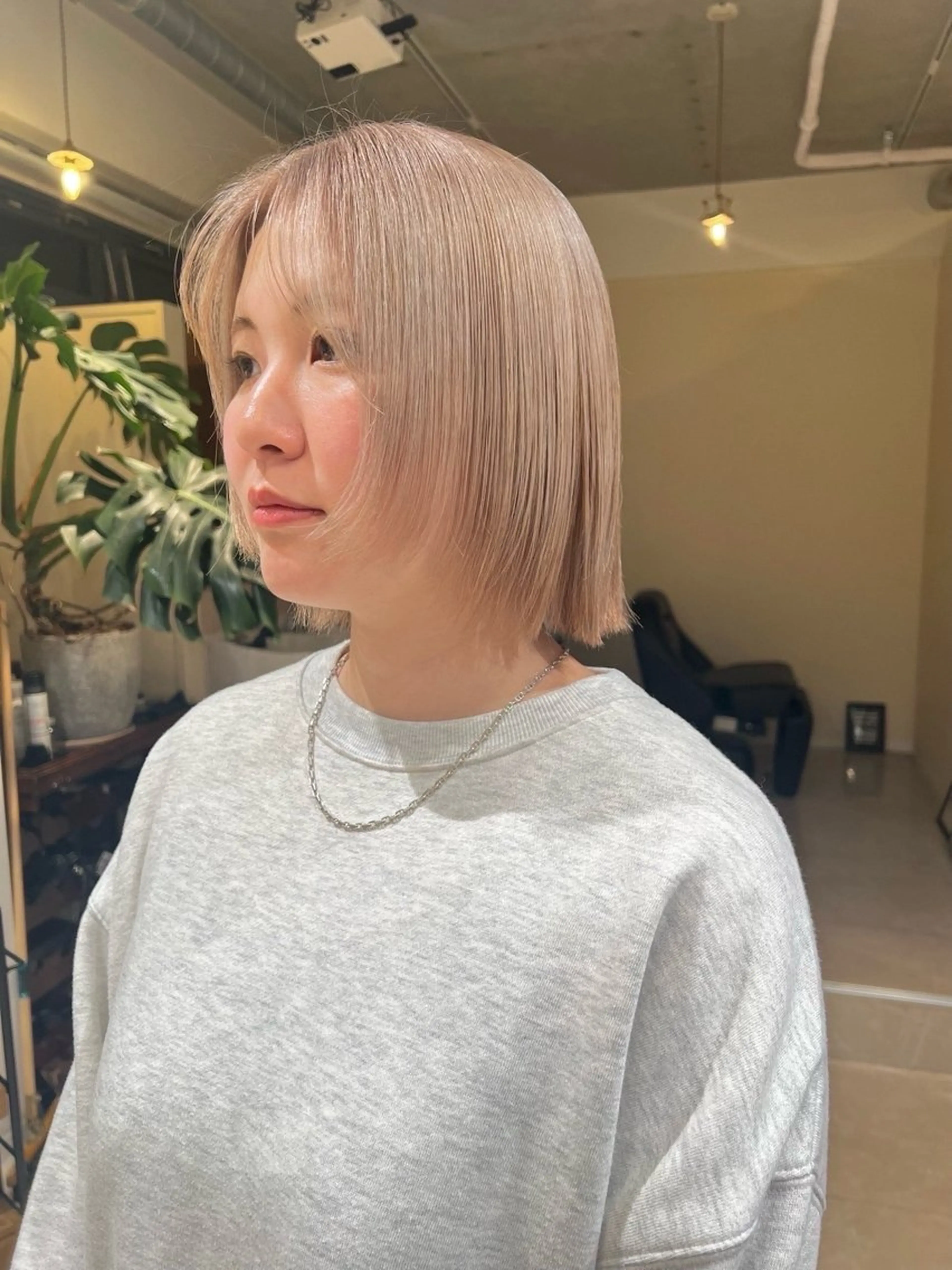 ショート カラー ブリーチ yasuda juriのヘアスタイル