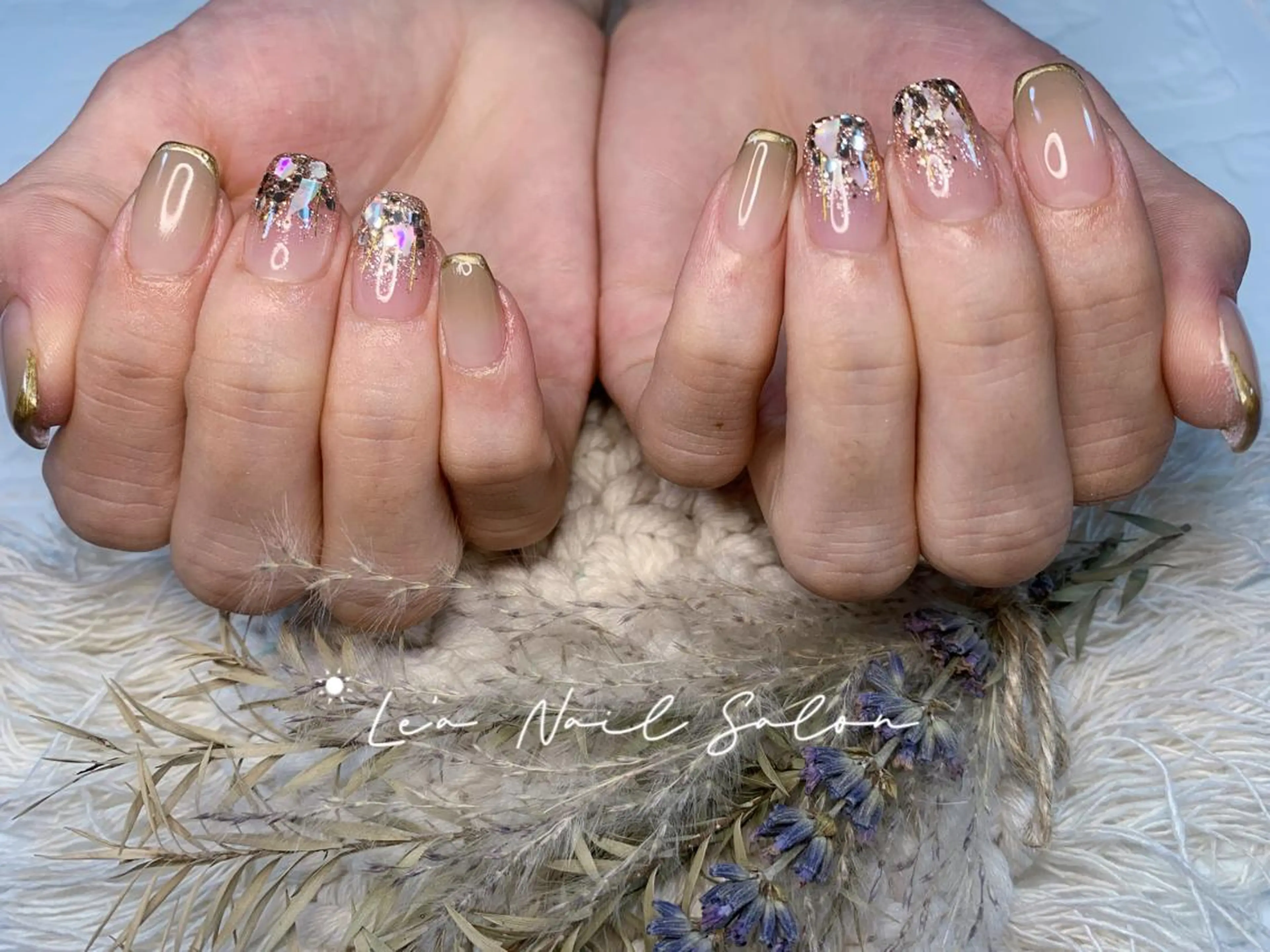 ショート カラー ネイル Lea NAILsalon所属・Le’a NailSalonのネイルデザイン