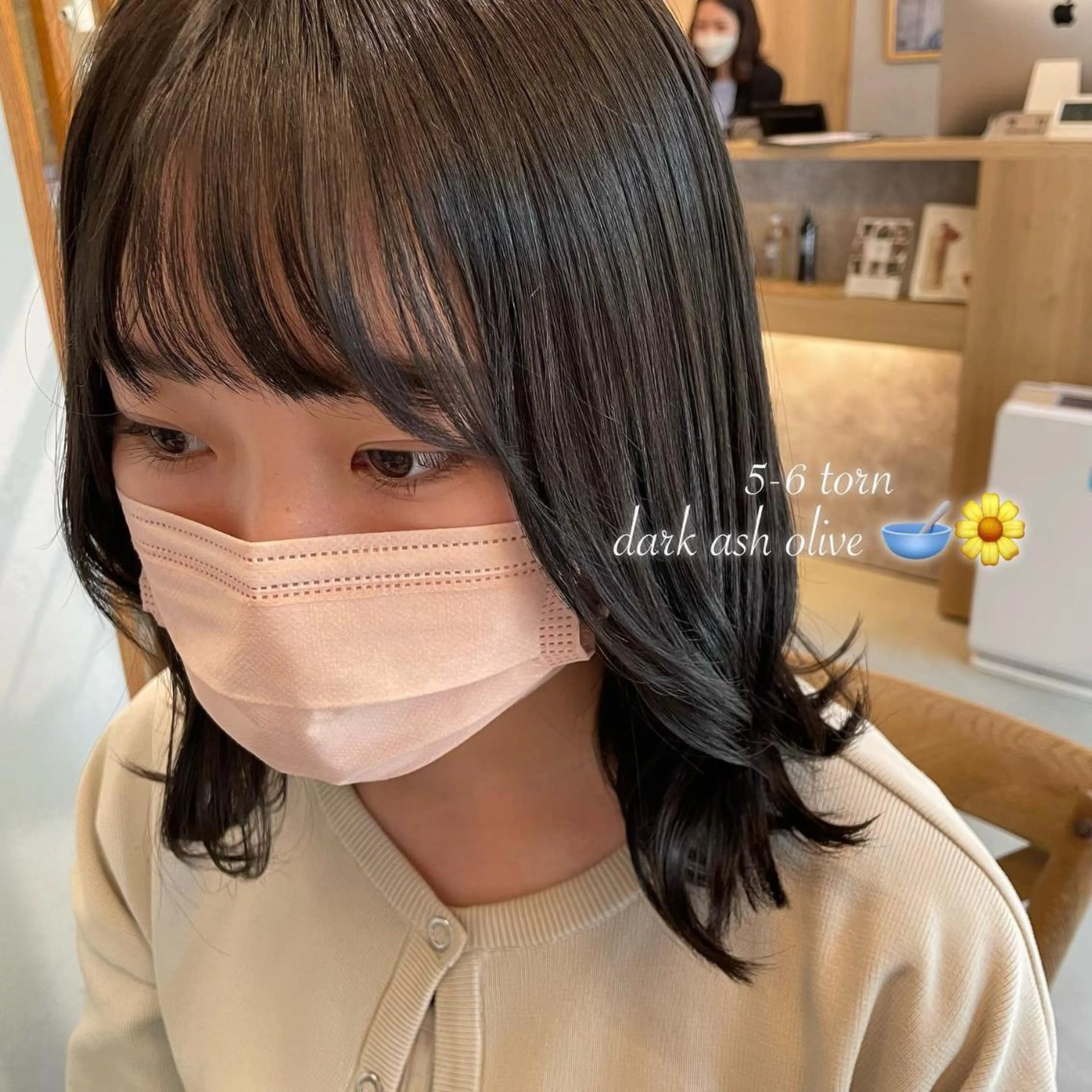 カラー ヘアアレンジ アッシュ ブリーチ 透明感カラー ブリーチなしカラー 𝙢𝙞𝙮𝙪🎀 girly hairのヘアスタイル