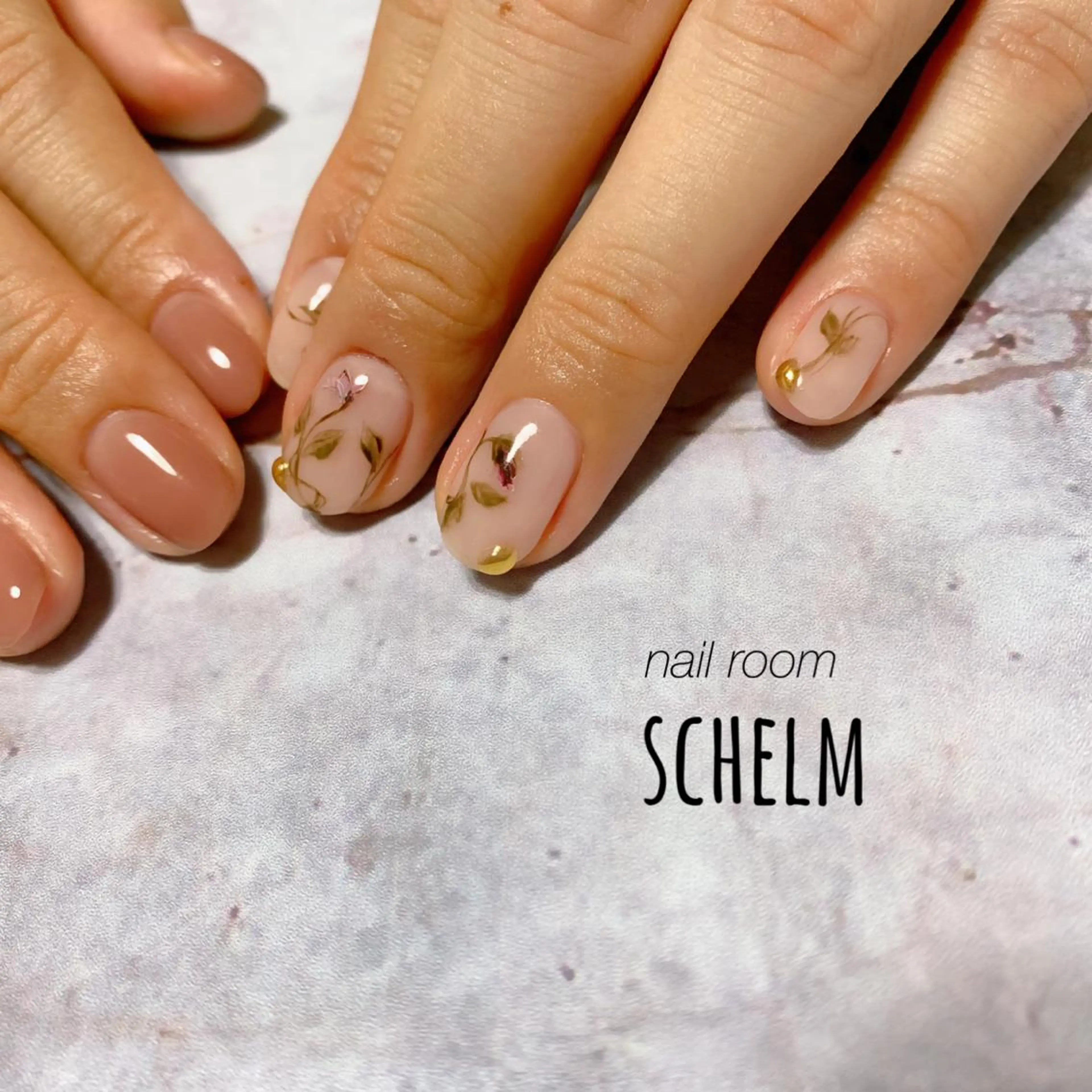 ネイル ハンドネイル nail room シュレムのネイルデザイン