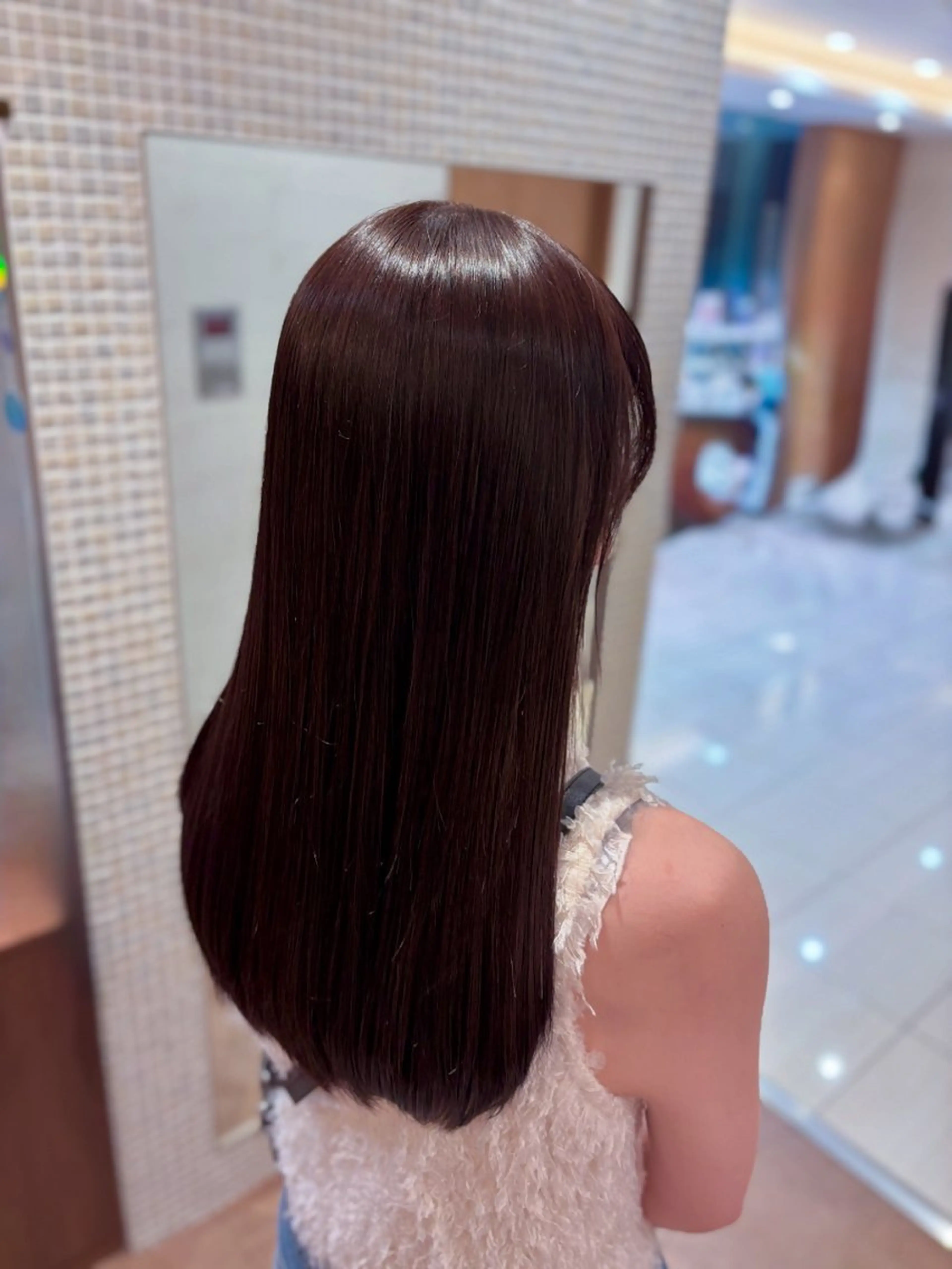 ロング 伊藤 アユミのヘアスタイル