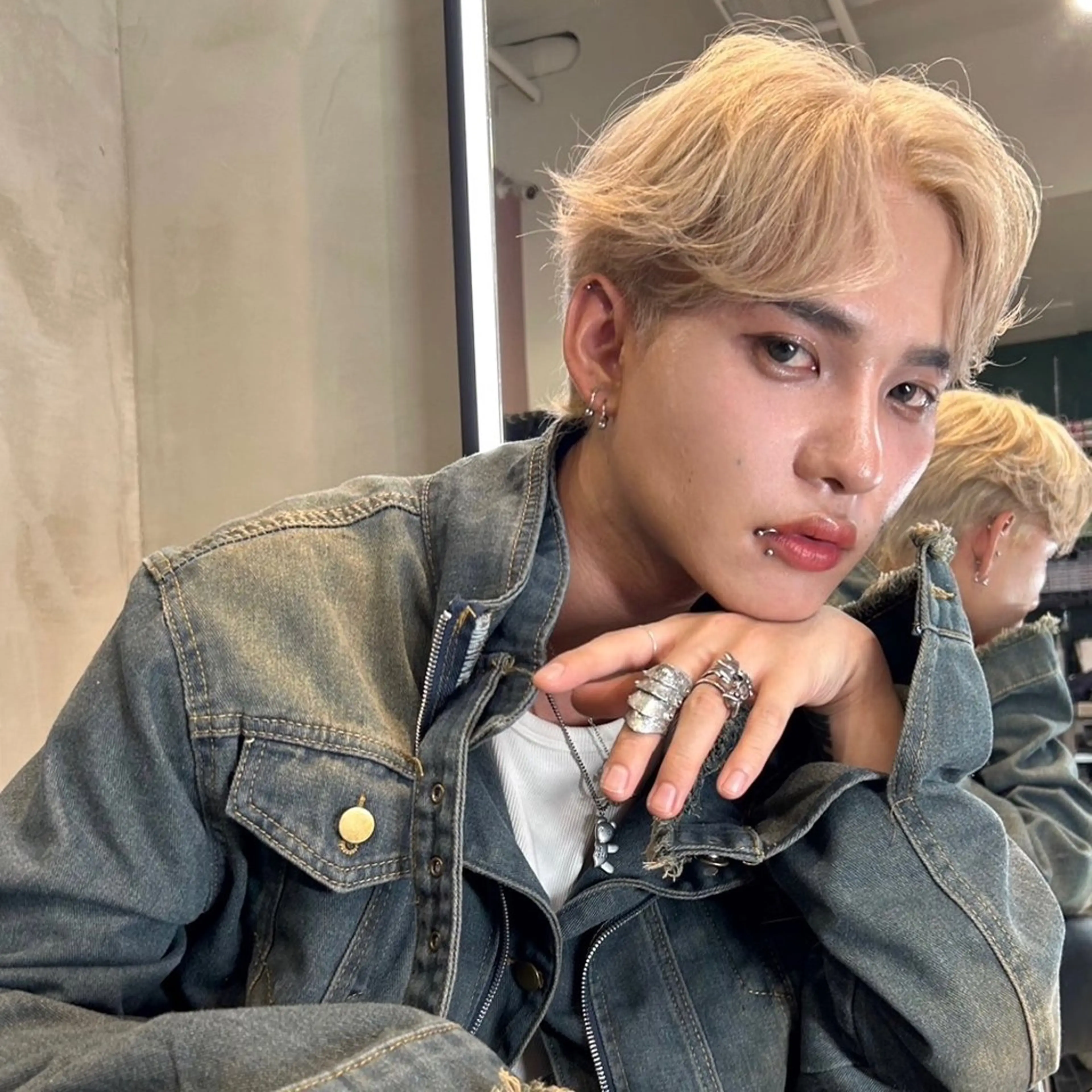 ミディアム カラー メンズ カット ヘアカラー 岡田大志🇰🇷 中/韓メンズヘアのヘアスタイル