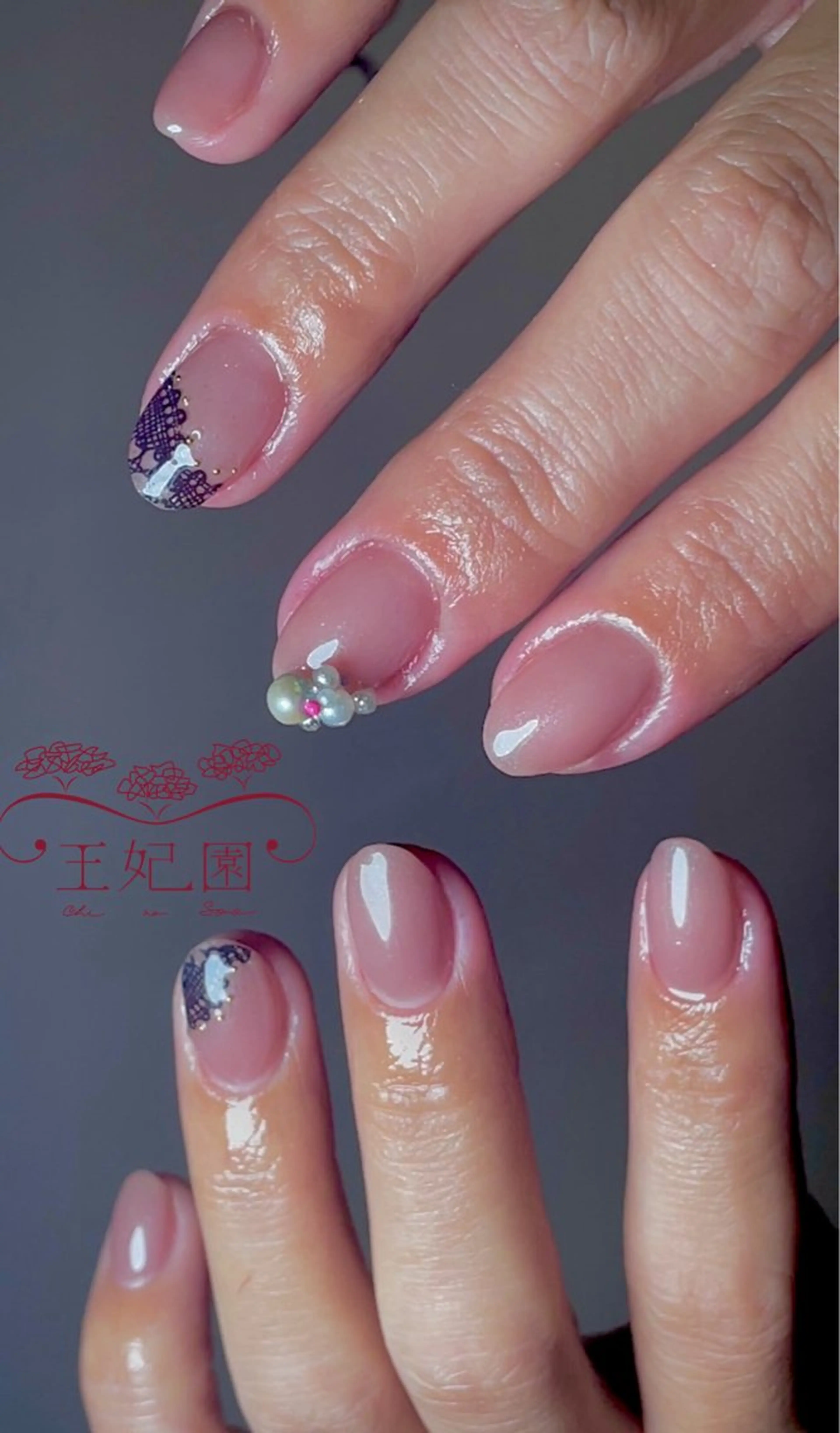 ネイル アートネイル 韓国ネイル レース ラメ(グリッター) マグネットネイル nail salon王妃の園所属・王妃の園 ohinosonoのネイルデザイン