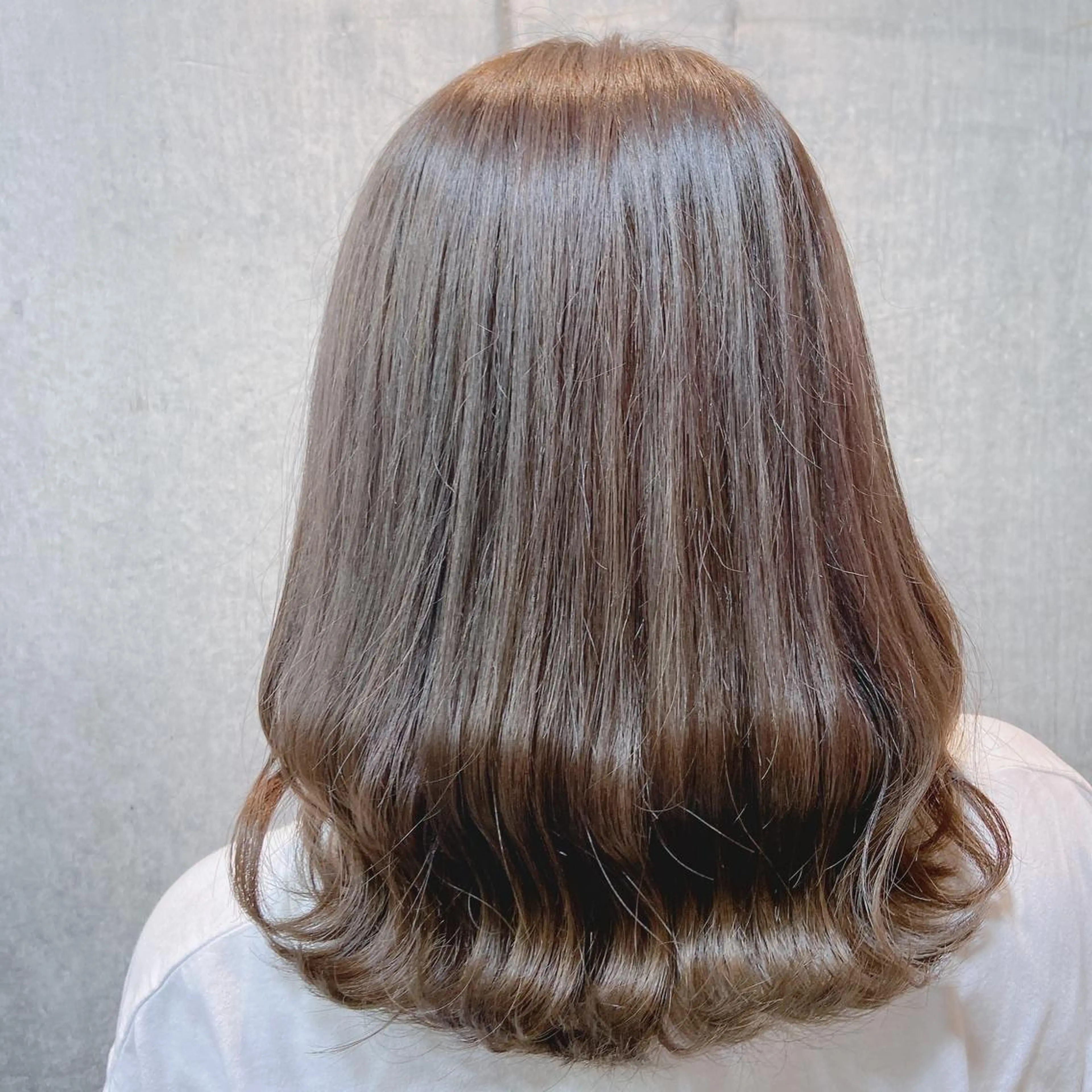 ミディアム カラー 暗髪/艶髪/Ono .のヘアスタイル