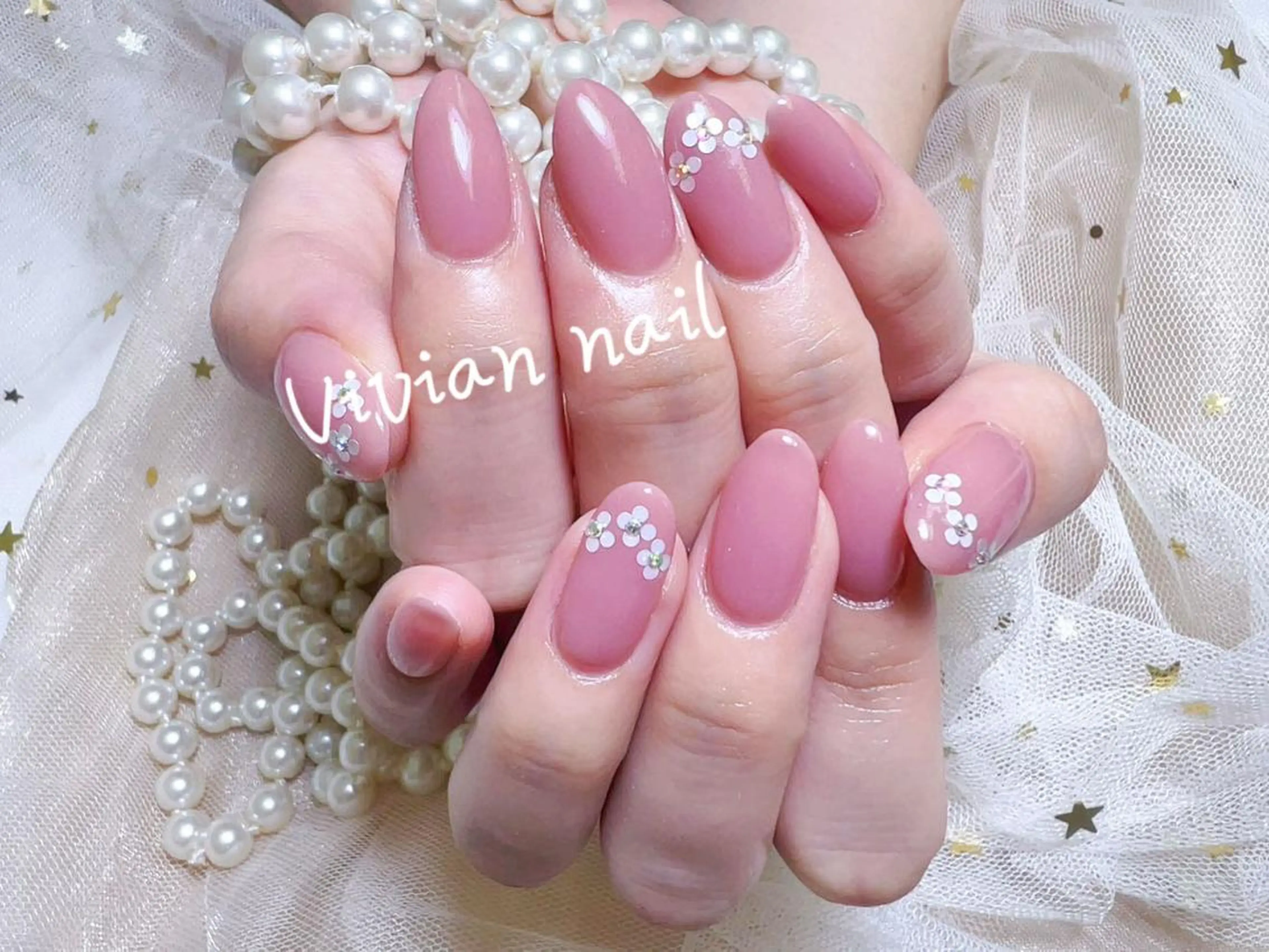 ネイル VIVIAN リサのネイルデザイン