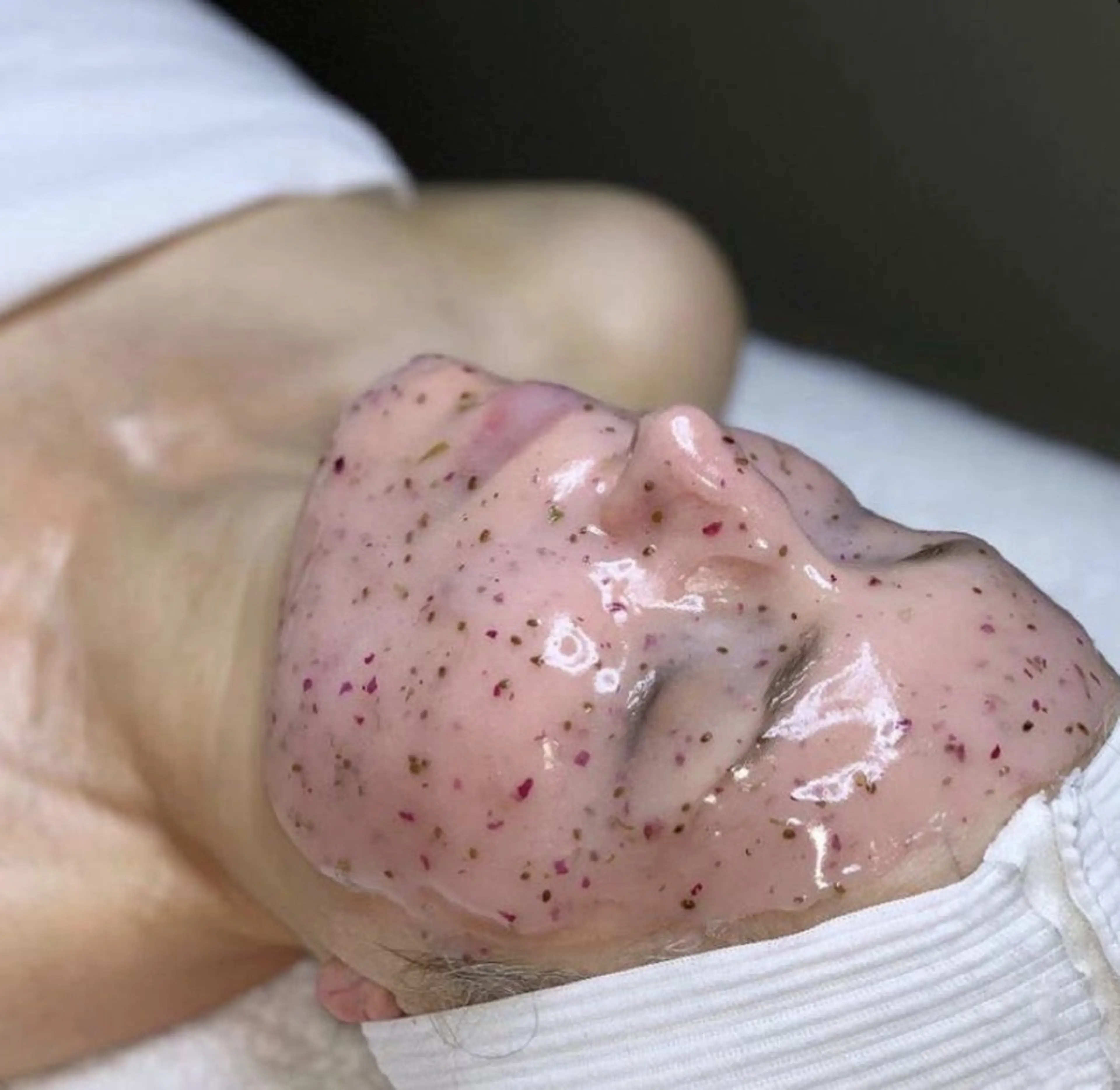 ハイドロジェリーパック×美白の写真