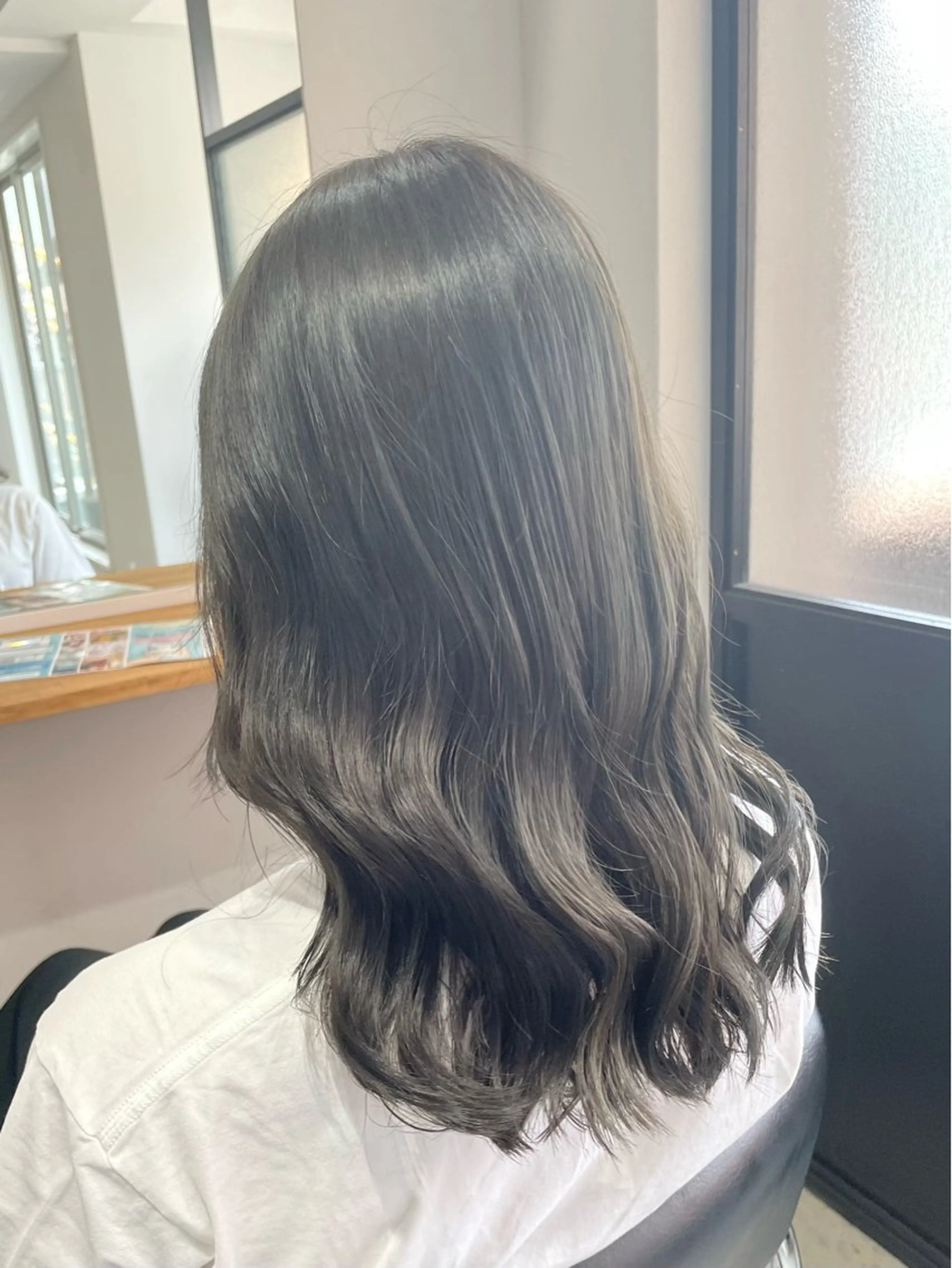 【上品透明感叶える】ブリーチなしケアWカラー＋5stepトリートメントの写真