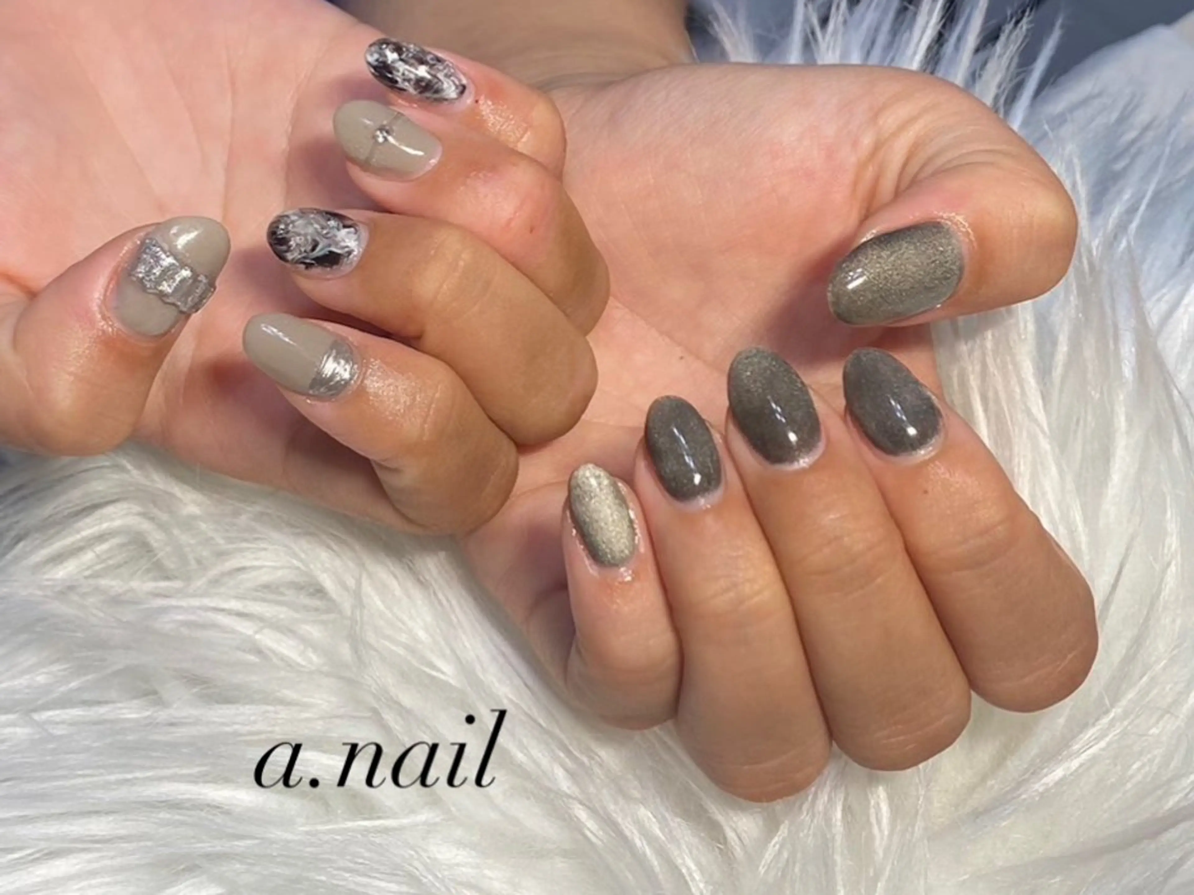 ネイル 727 nailのネイルデザイン