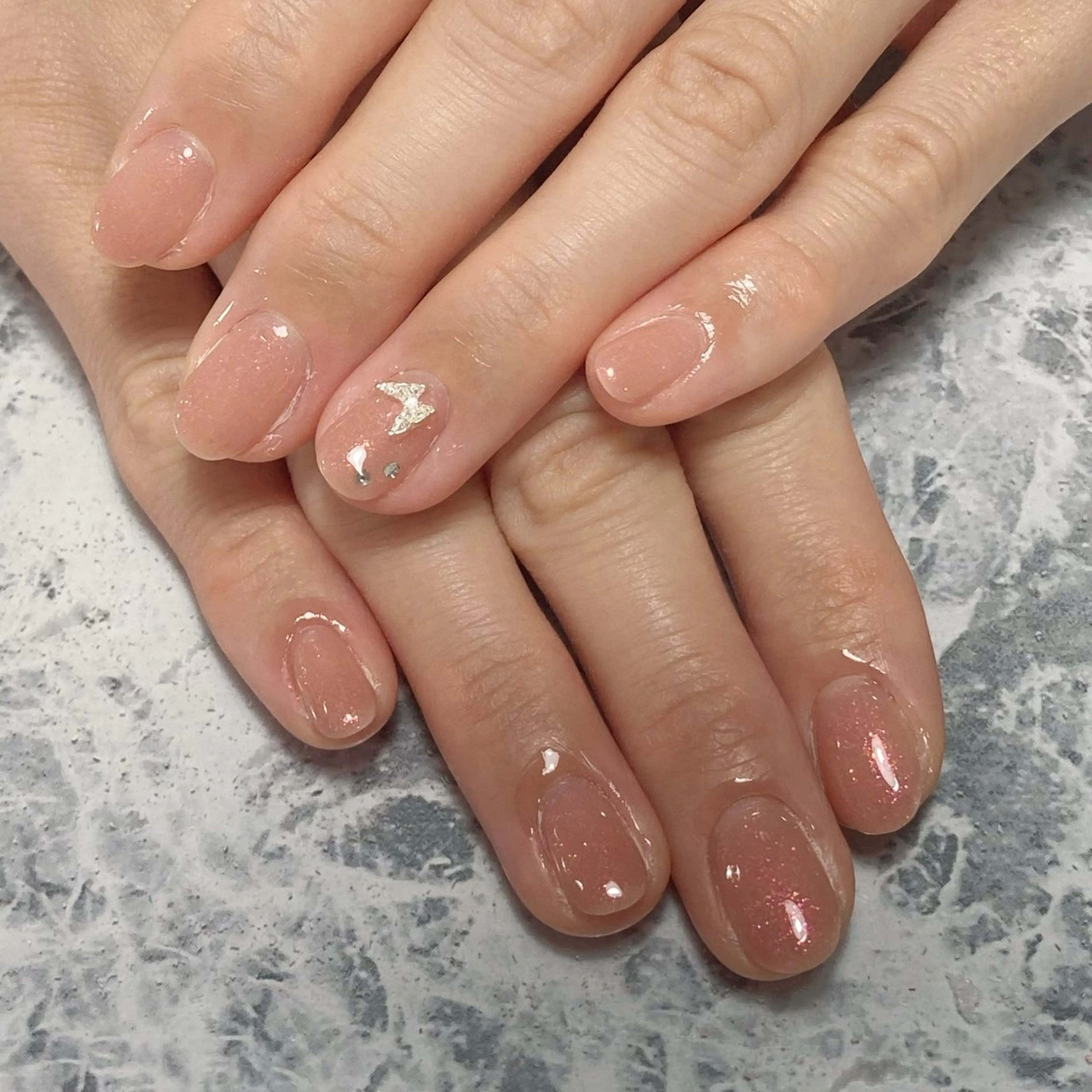 ネイル アートネイル フレンチネイル ジェルネイル グラデーション 韓国ネイル ハンドネイル 久保田 マリコのネイルデザイン