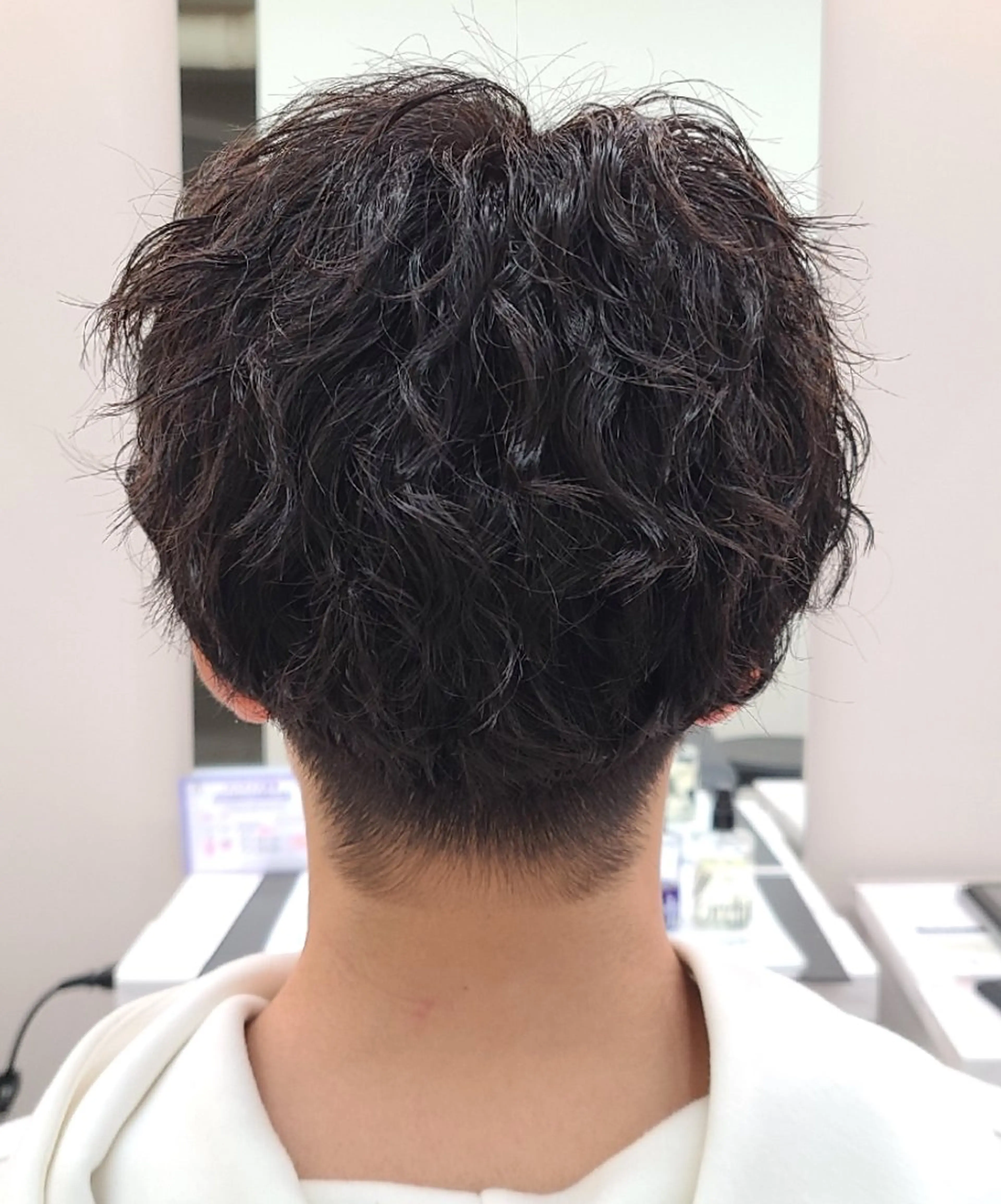 ショート パーマ メンズ メンズパーマ カット パーマ 桐島 令奈のヘアスタイル
