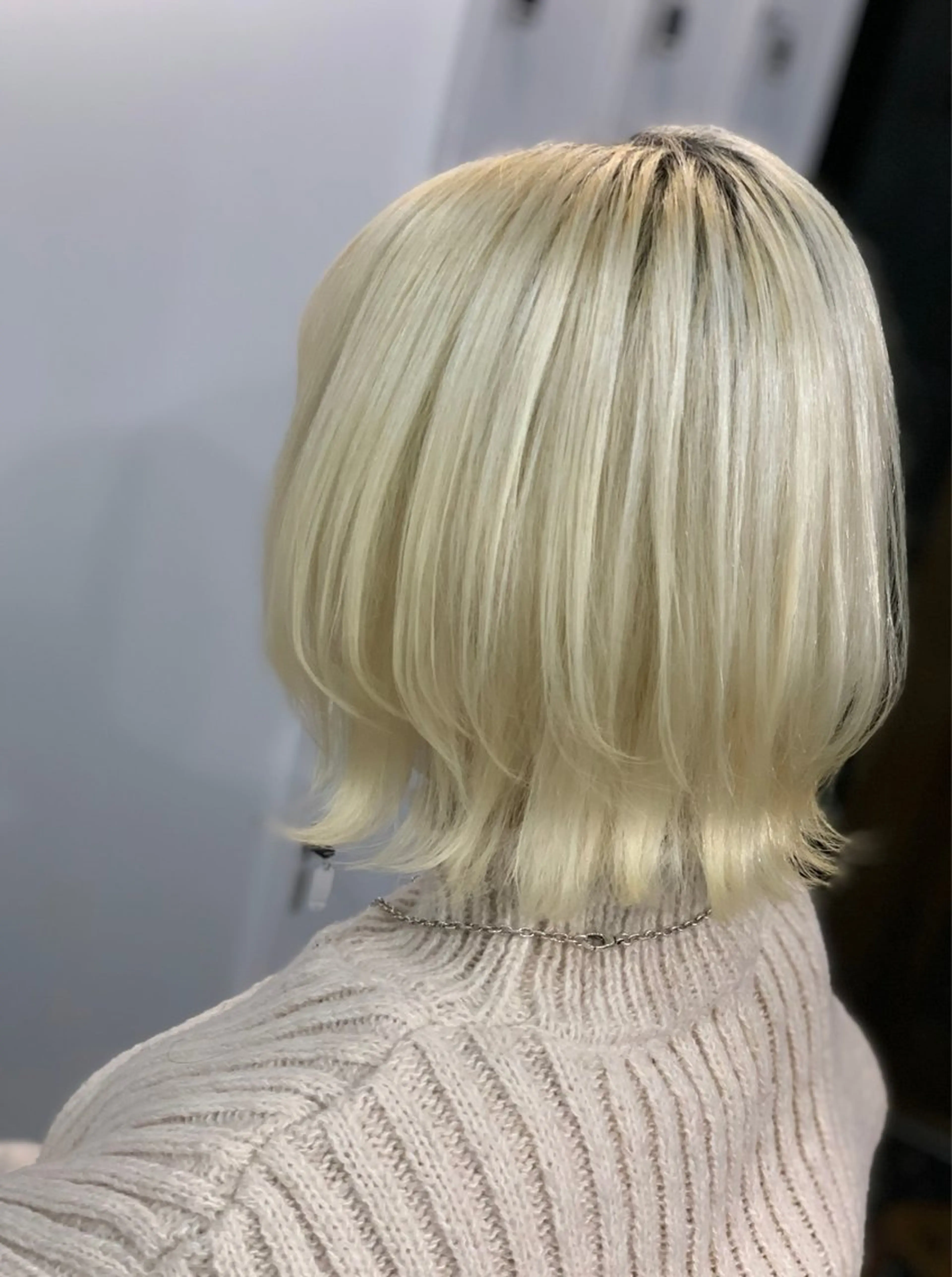 ショート ボブ 顔まわりレイヤー 顔周りカット ハイライト 韓国風ヘア ank classic hair【アンククラシックヘアー】所属・バレ、ハイライト モデル募集　齋藤祐哉のヘアスタイル