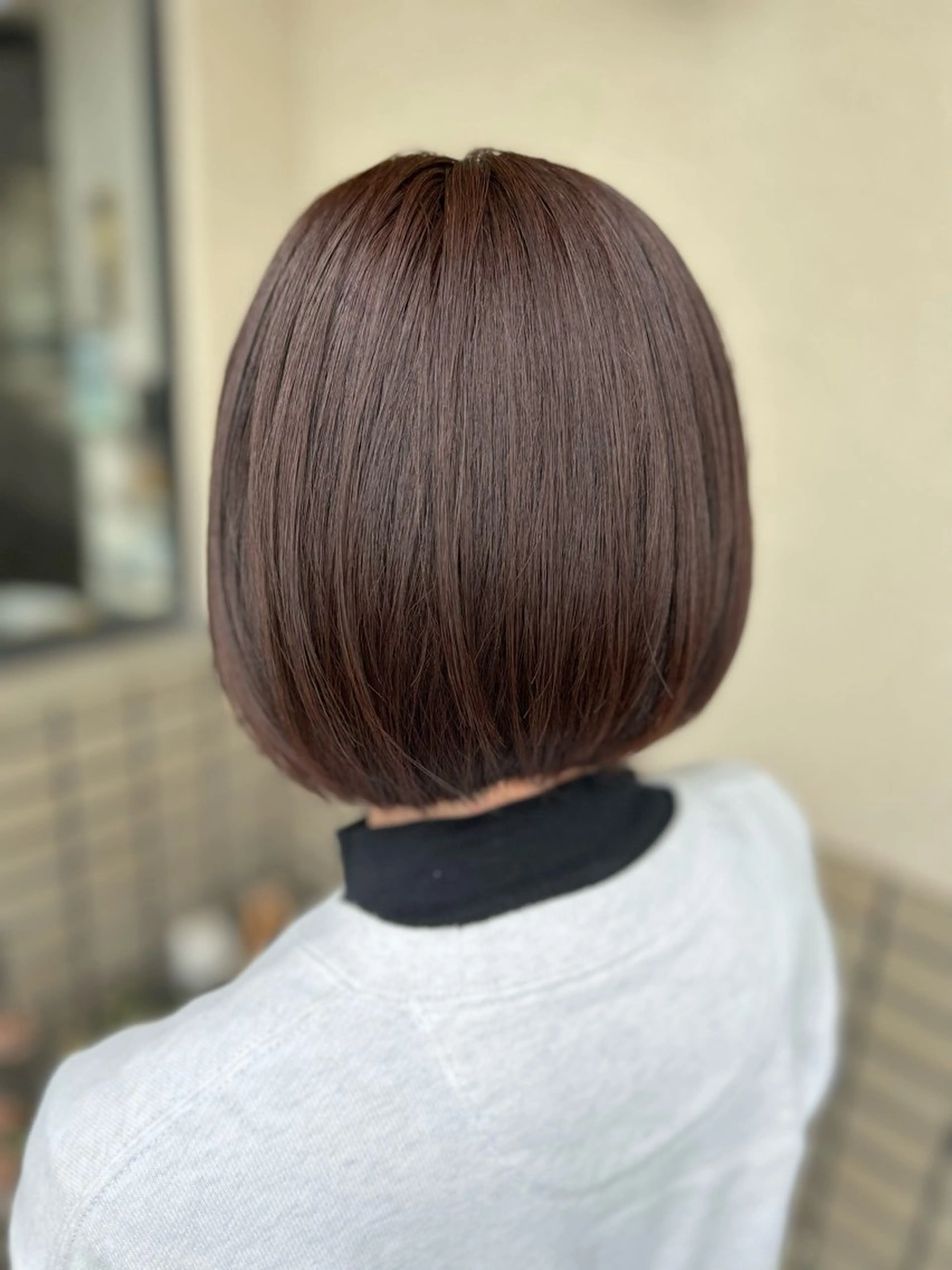 ショート カラー アッシュ ピンクカラー ボブ カット ヘアカラー 沢田 瞳のヘアスタイル