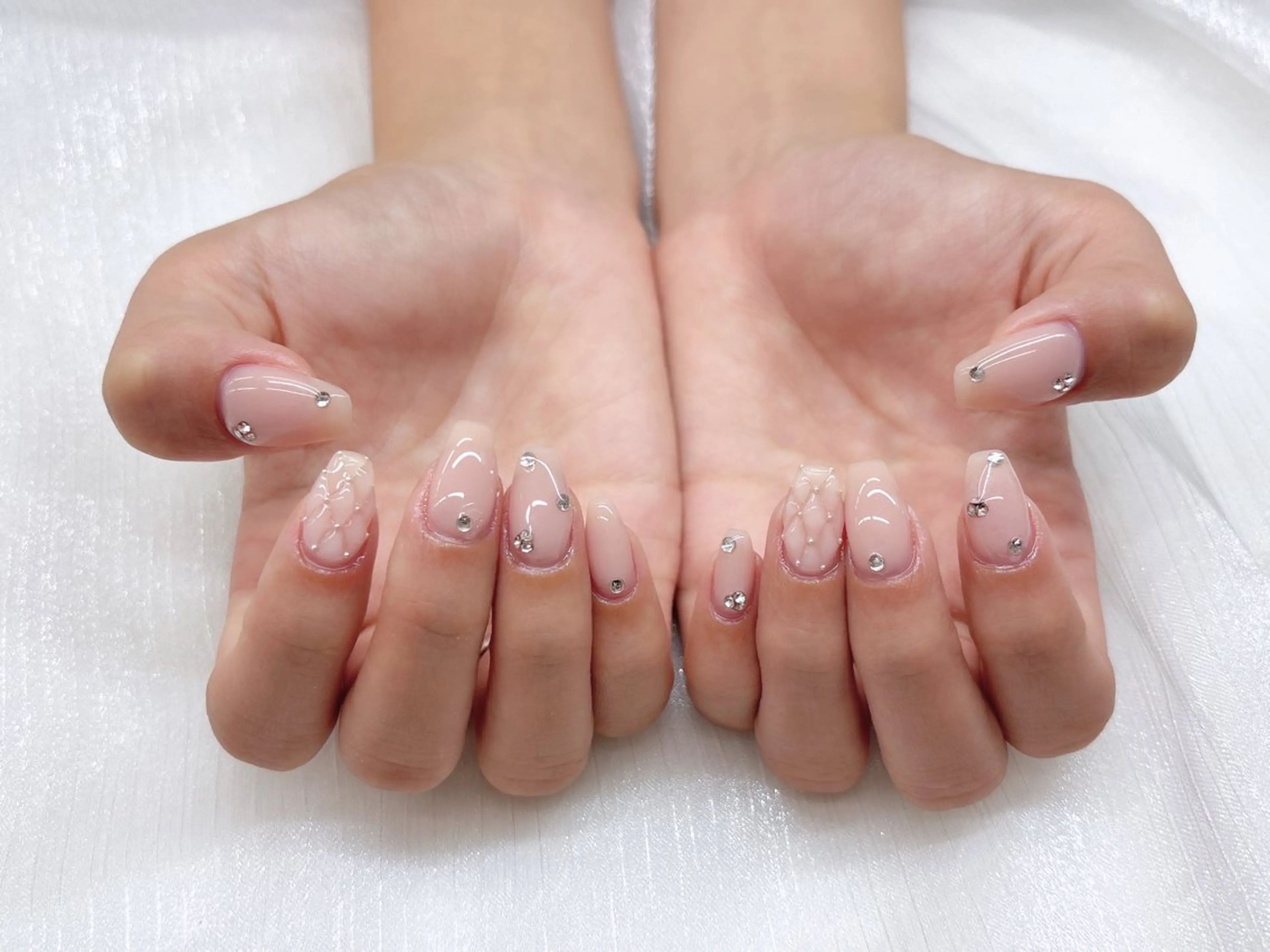 ネイル ハンドネイル 🎀Minmin Yi Yiのネイルデザイン