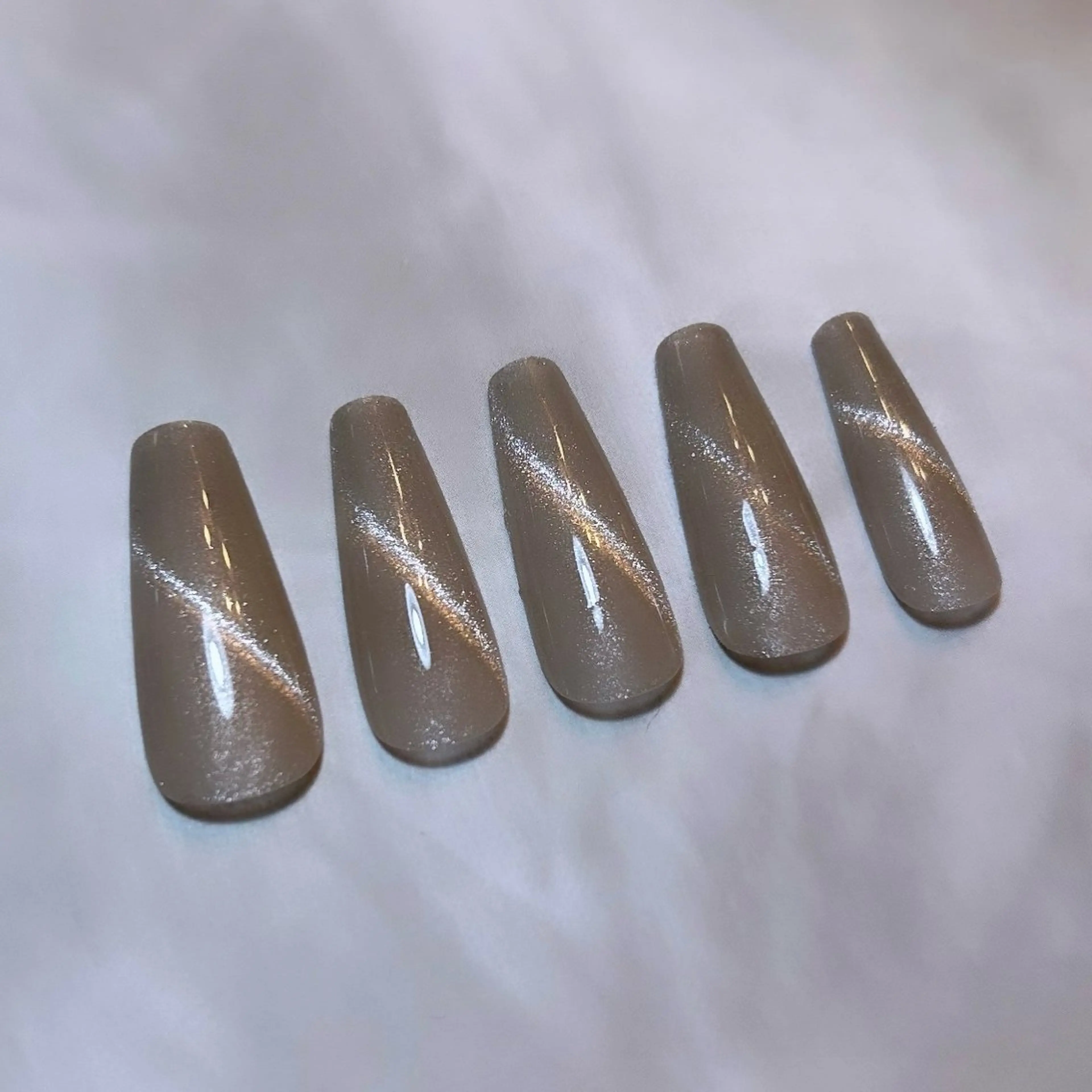 ネイル マグネットネイル Lino'b所属・Lino'b @RUIのネイルデザイン