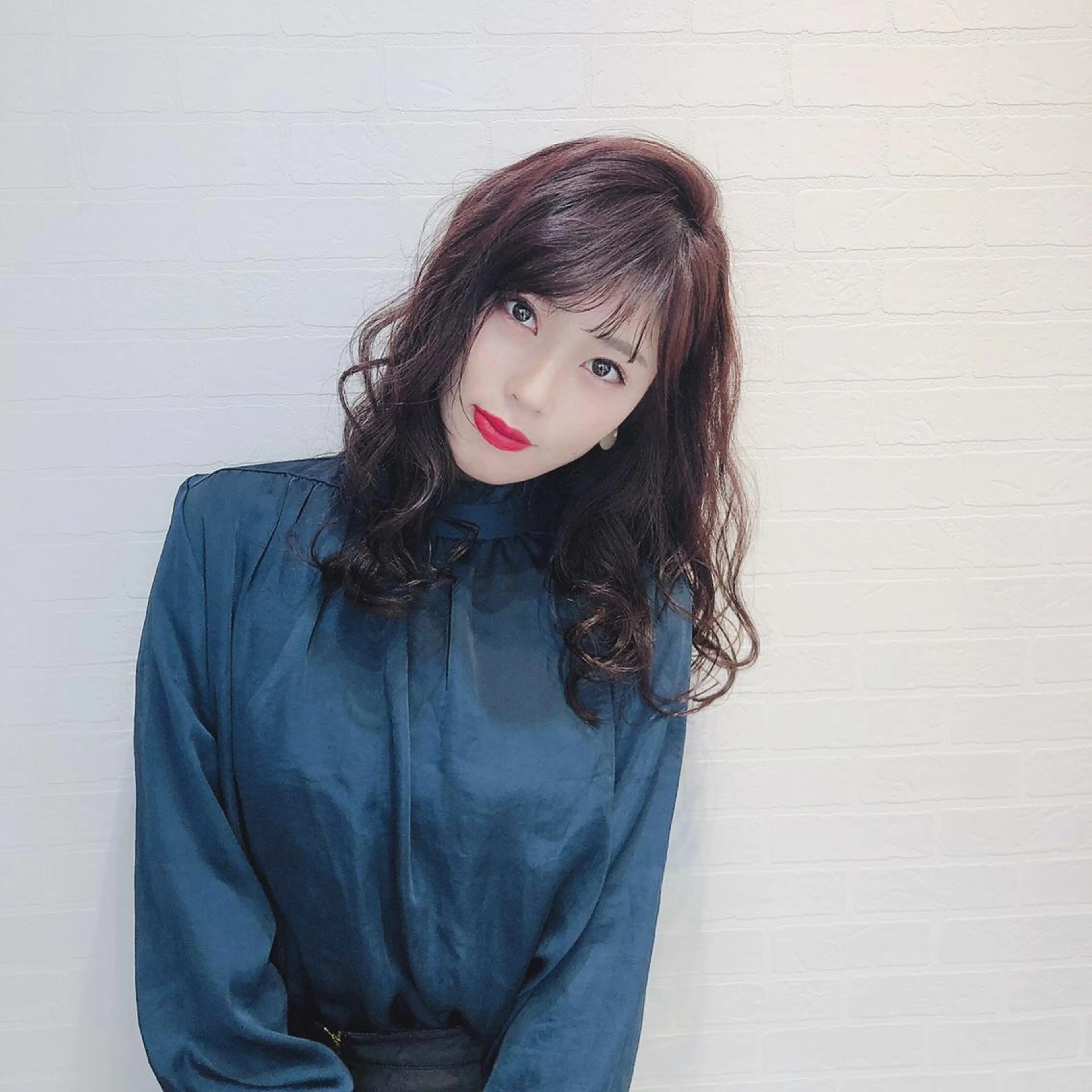 セミロング カラー レッドカラー ストレート✨ブリーチ ✨スパ得意✨ミヤタのヘアスタイル