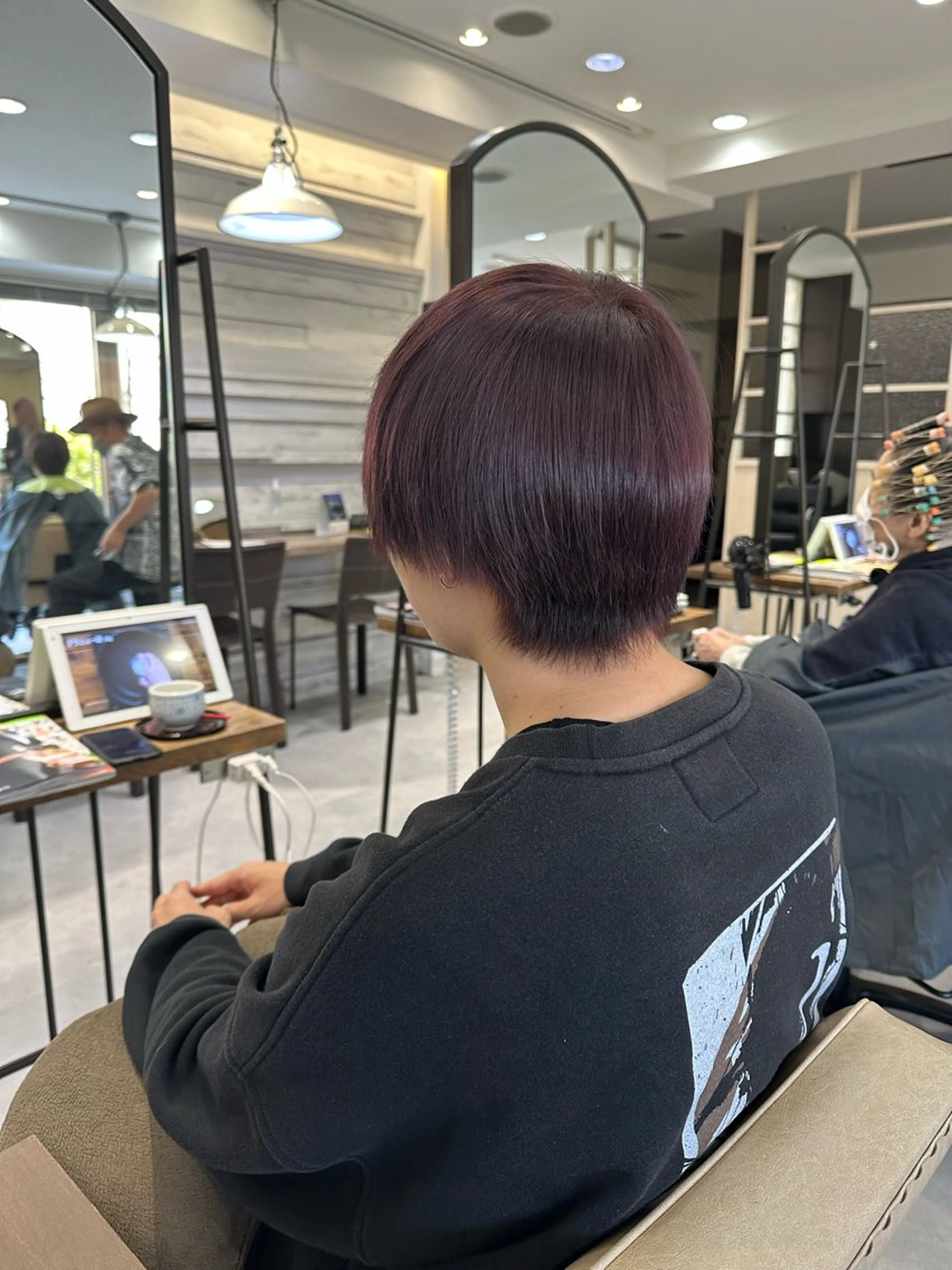 ショート メンズ ヘアカラー 髪質改善AUSTIN登戸所属・野村 一花 / 暖色 カラー / Wカラーのヘアスタイル