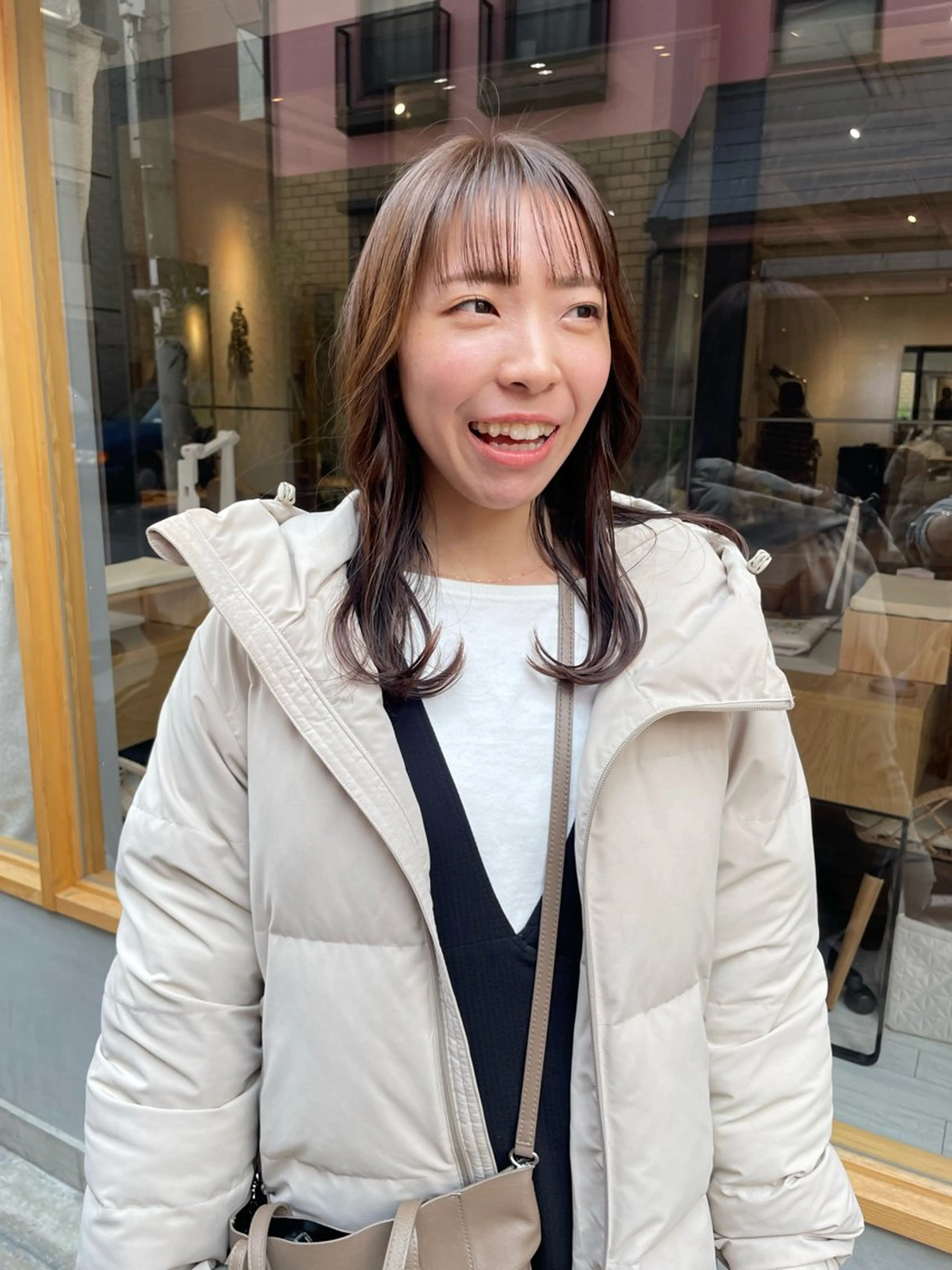 ミディアム カラー 髙橋奈緒子 ⭐︎newi京橋のヘアスタイル