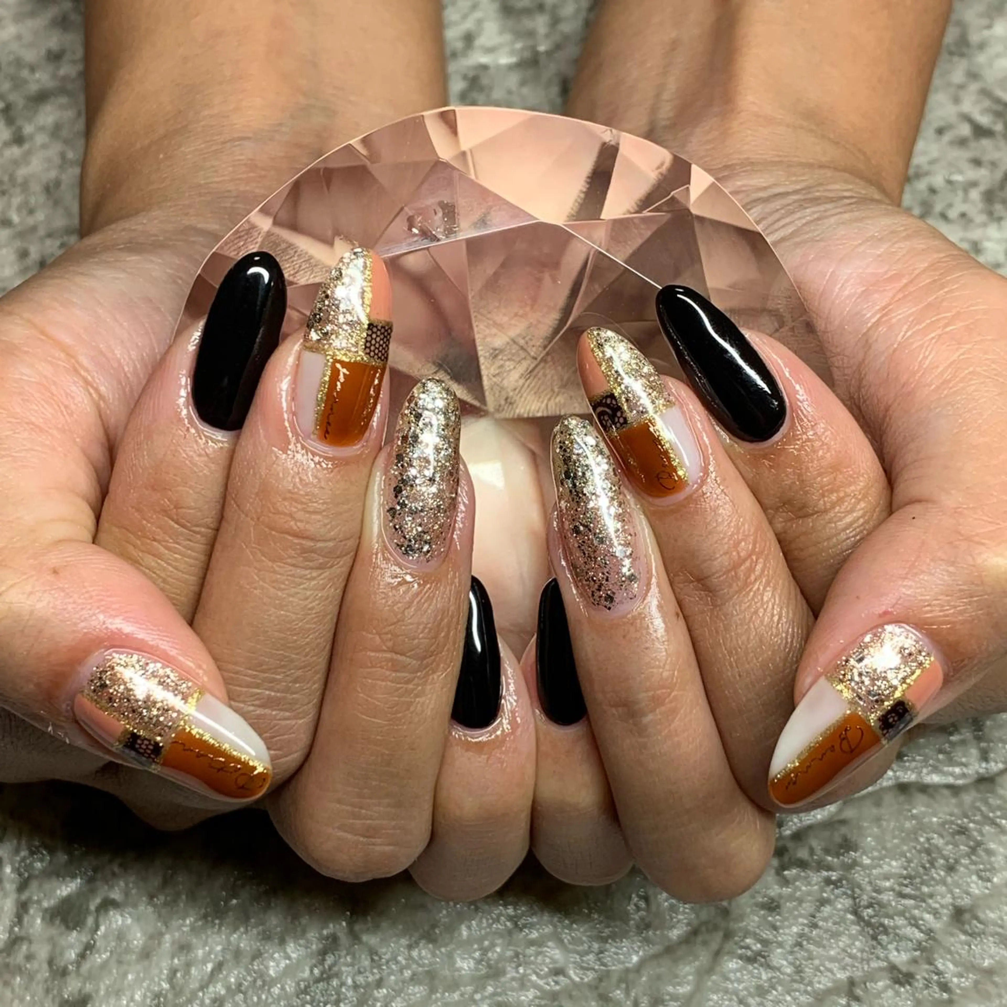 ネイル RuxuryNail ／RiAnnaのネイルデザイン