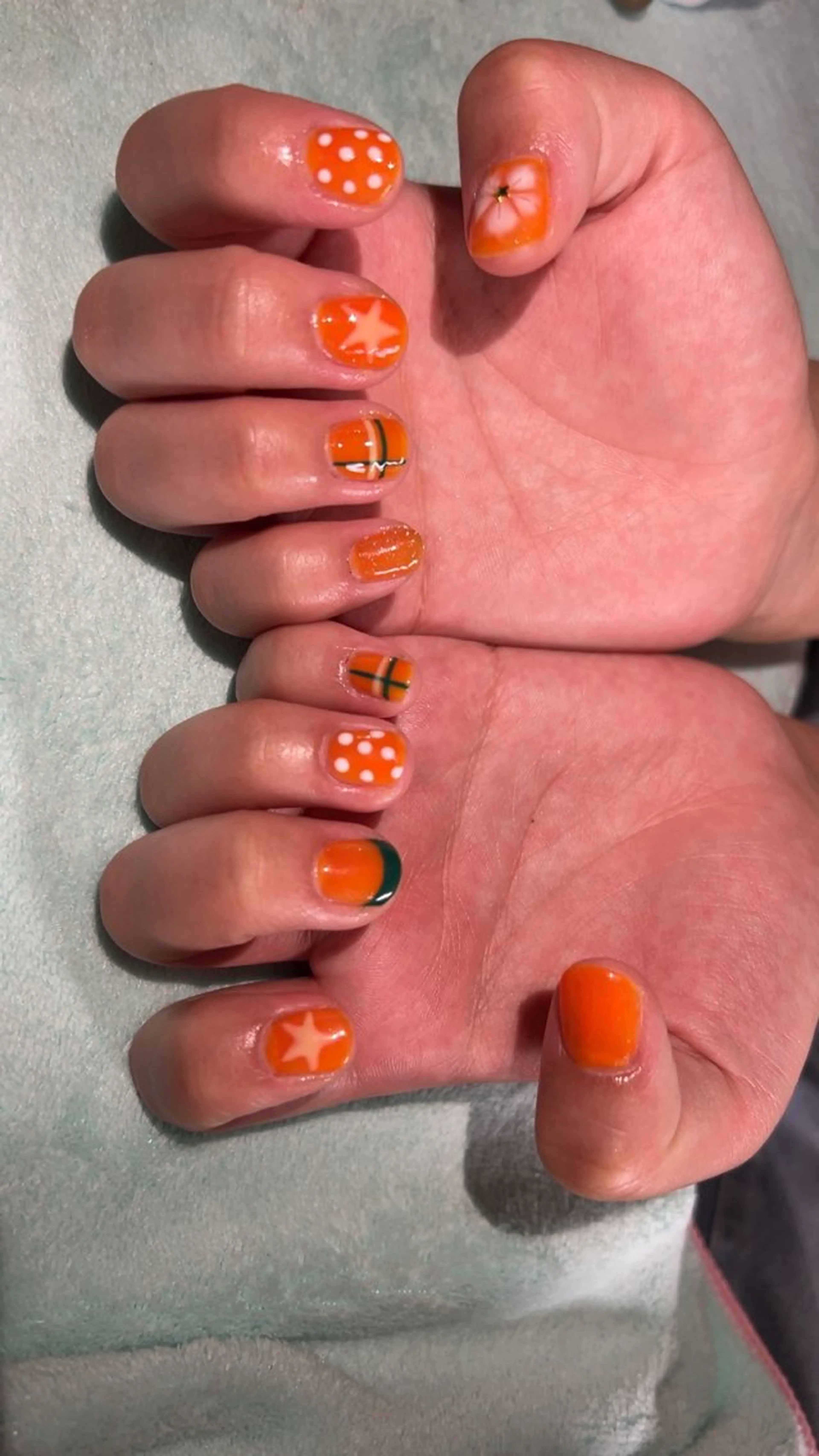 ネイル ハンドネイル OPHELIA 𓃛のネイルデザイン