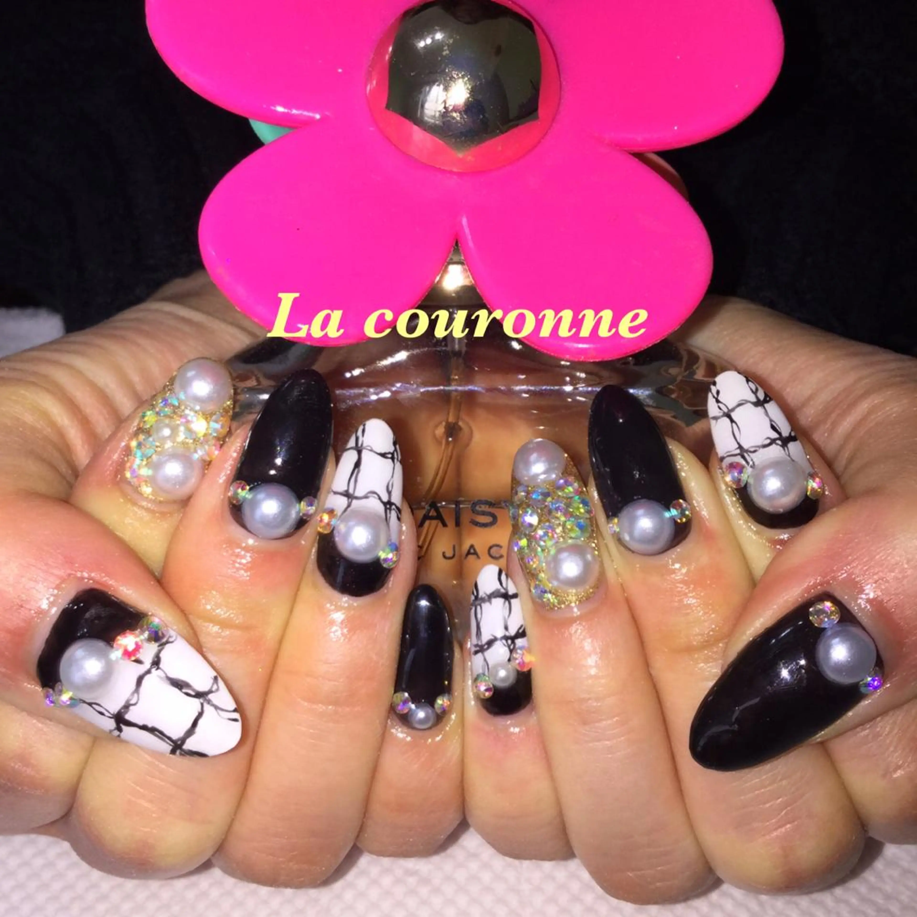 ネイル ハンドネイル Lacouronne NATSUMIのネイルデザイン