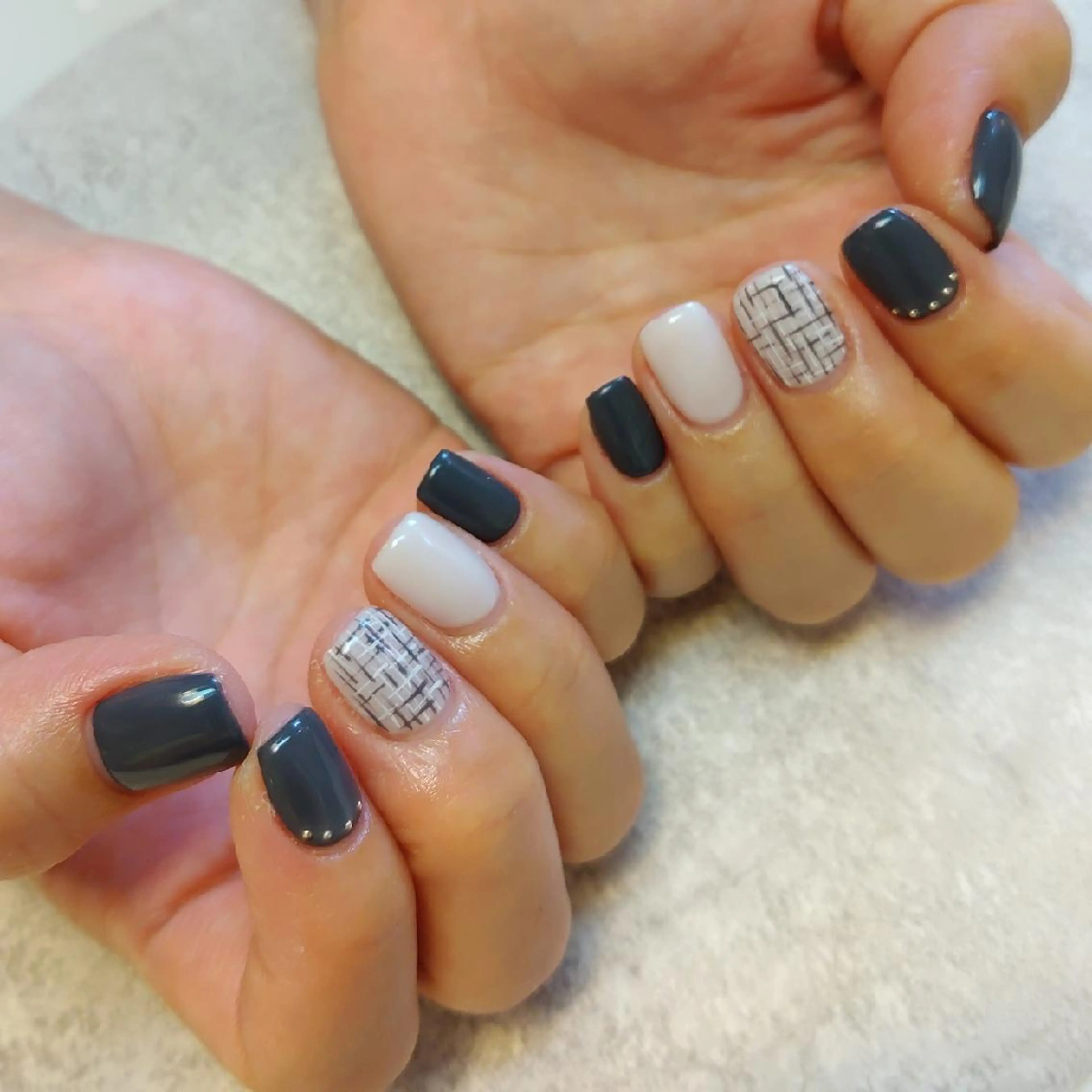 ネイル ツイードネイル ジェヌインネイル 河内のネイルデザイン