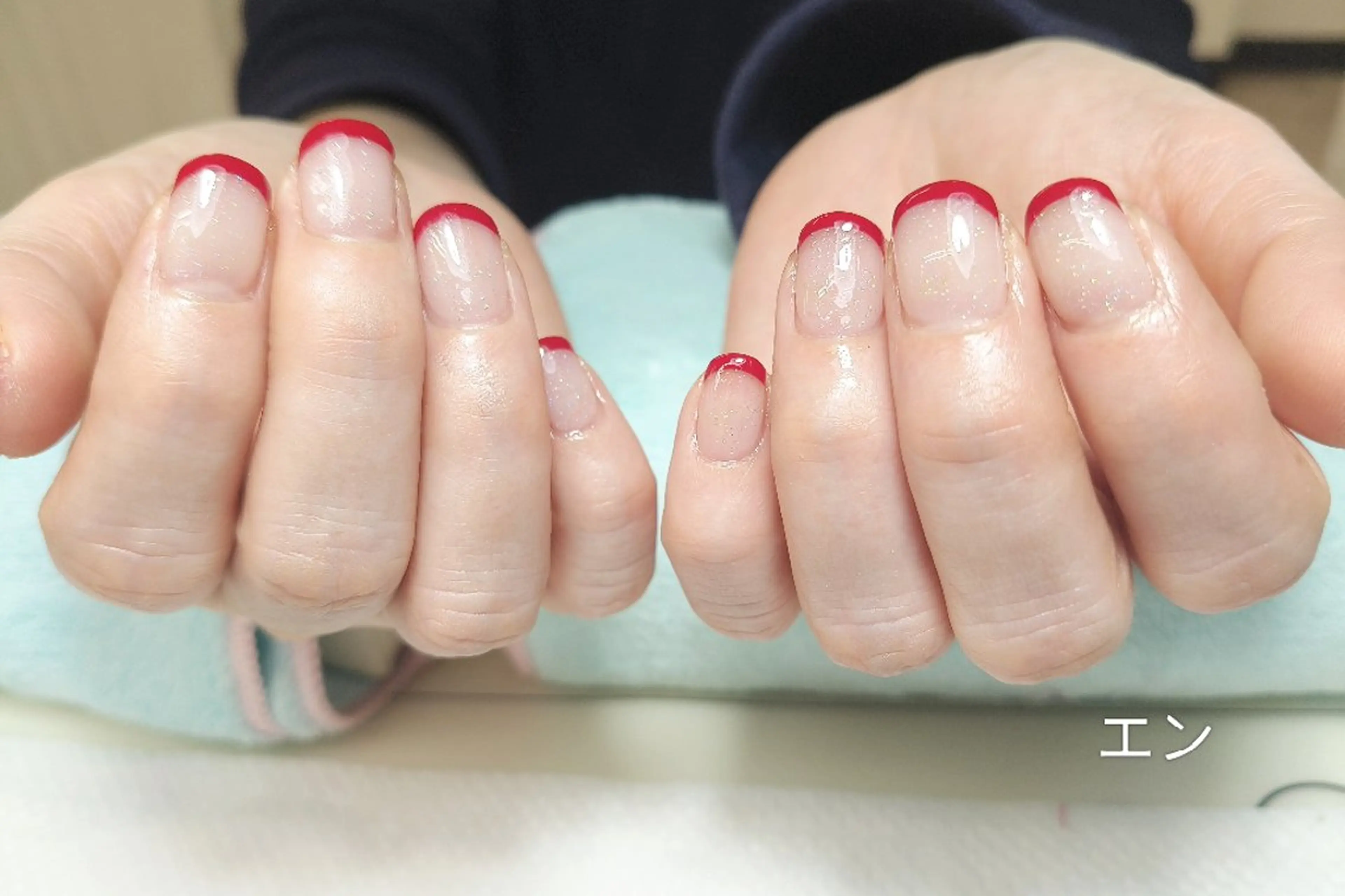 ネイル フレンチネイル ラメ(グリッター) 赤色 エ ンのネイルデザイン