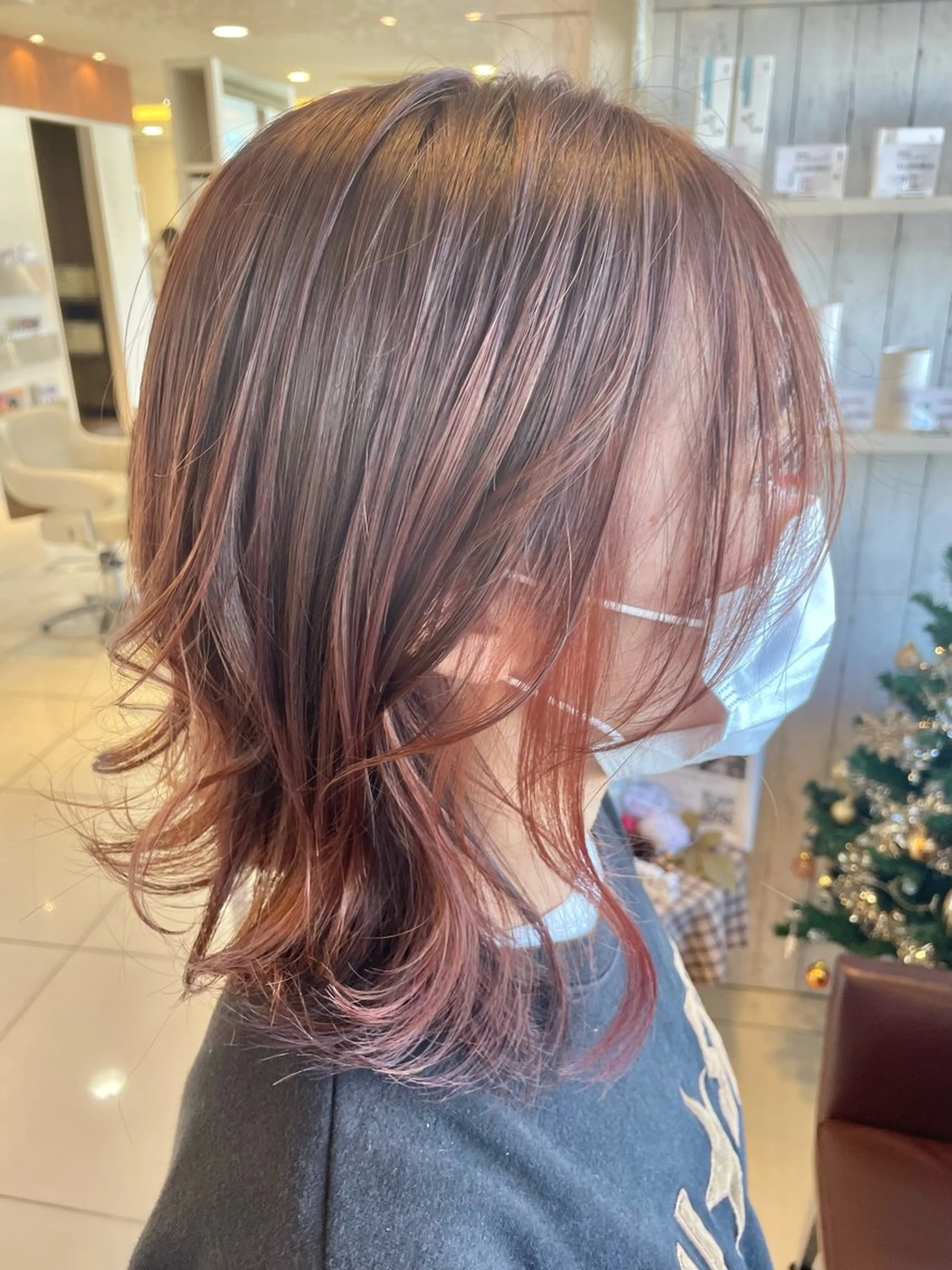 ショート カラー ヘアカラー ヤマグチ ユキナのヘアスタイル