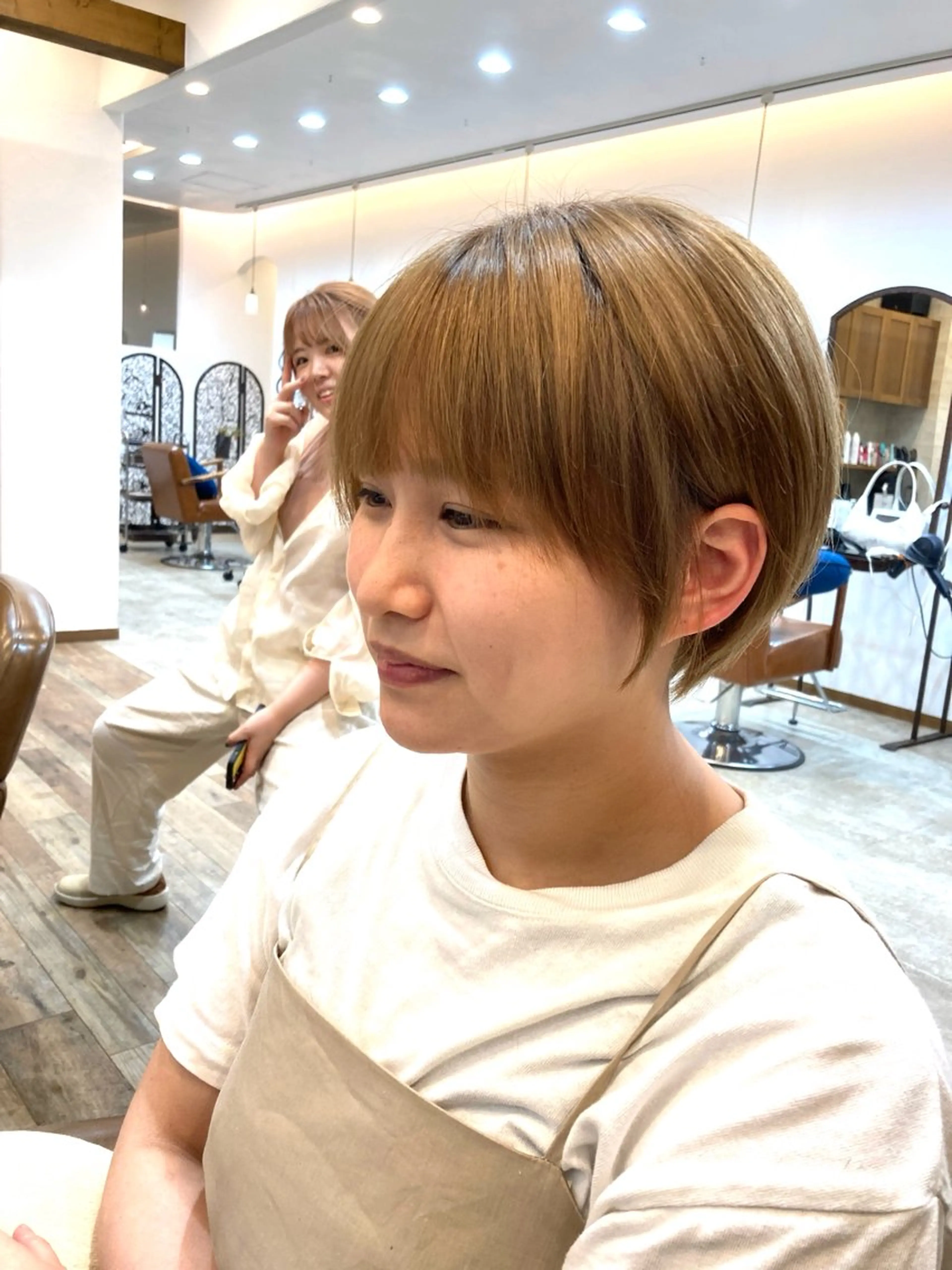 ショート カラー カット特化型 美容師/栗本のヘアスタイル