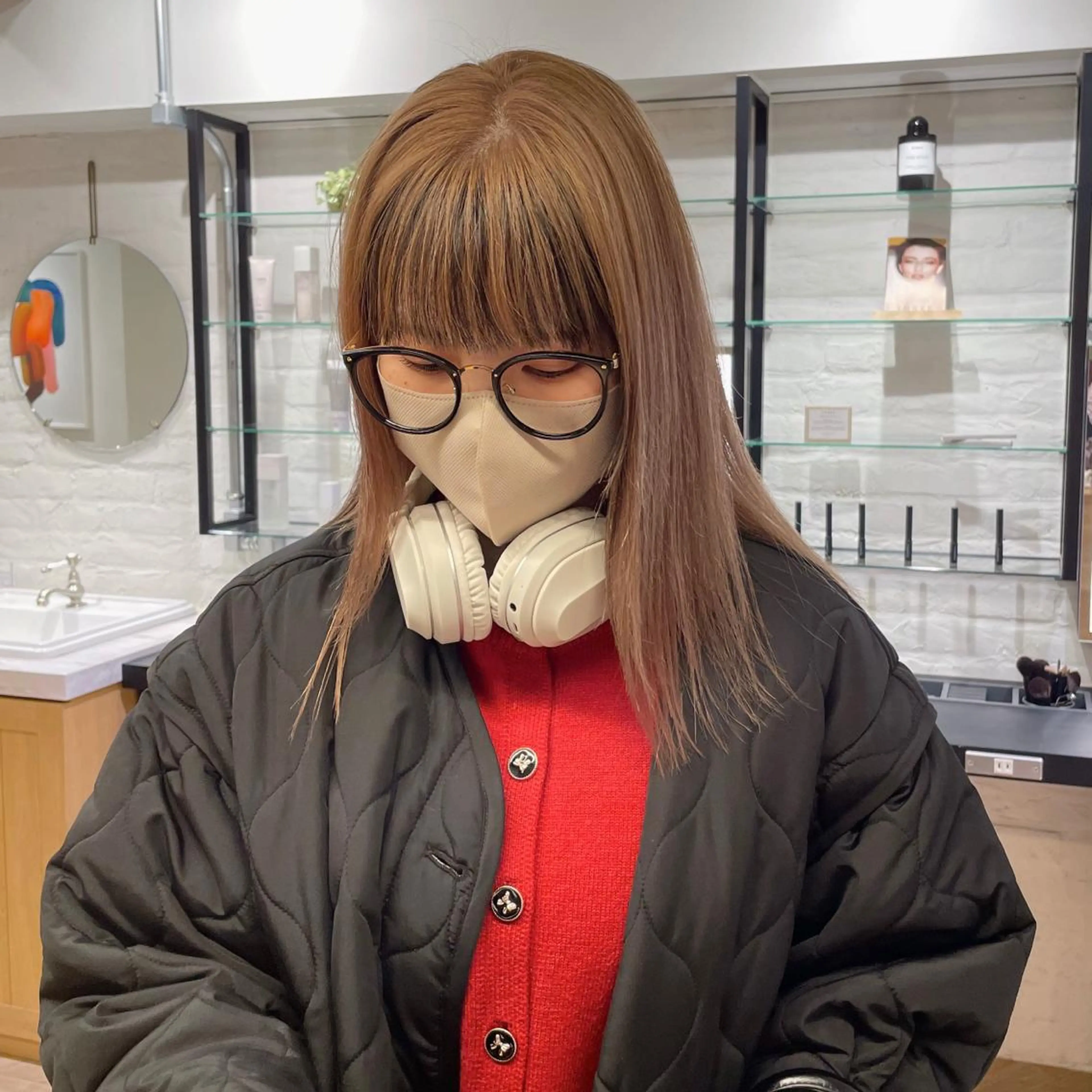 セミロング カラー ブリーチ デザインカラー インナーカラー ブリーチ/レイヤー 🌻Mutsumiのヘアスタイル