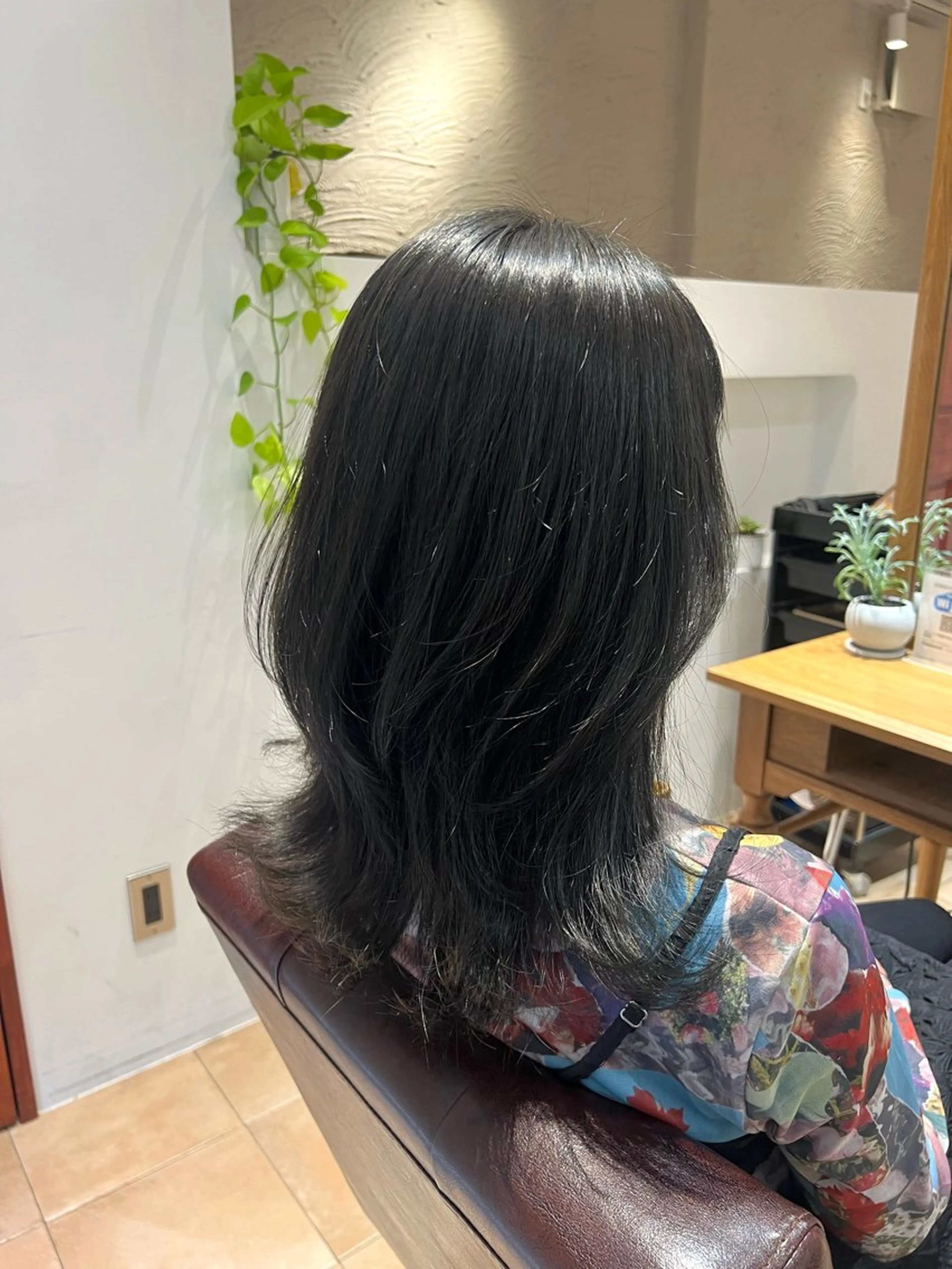 セミロング カラー 🥀韓国ヘア🥀 宮津真菜のヘアスタイル
