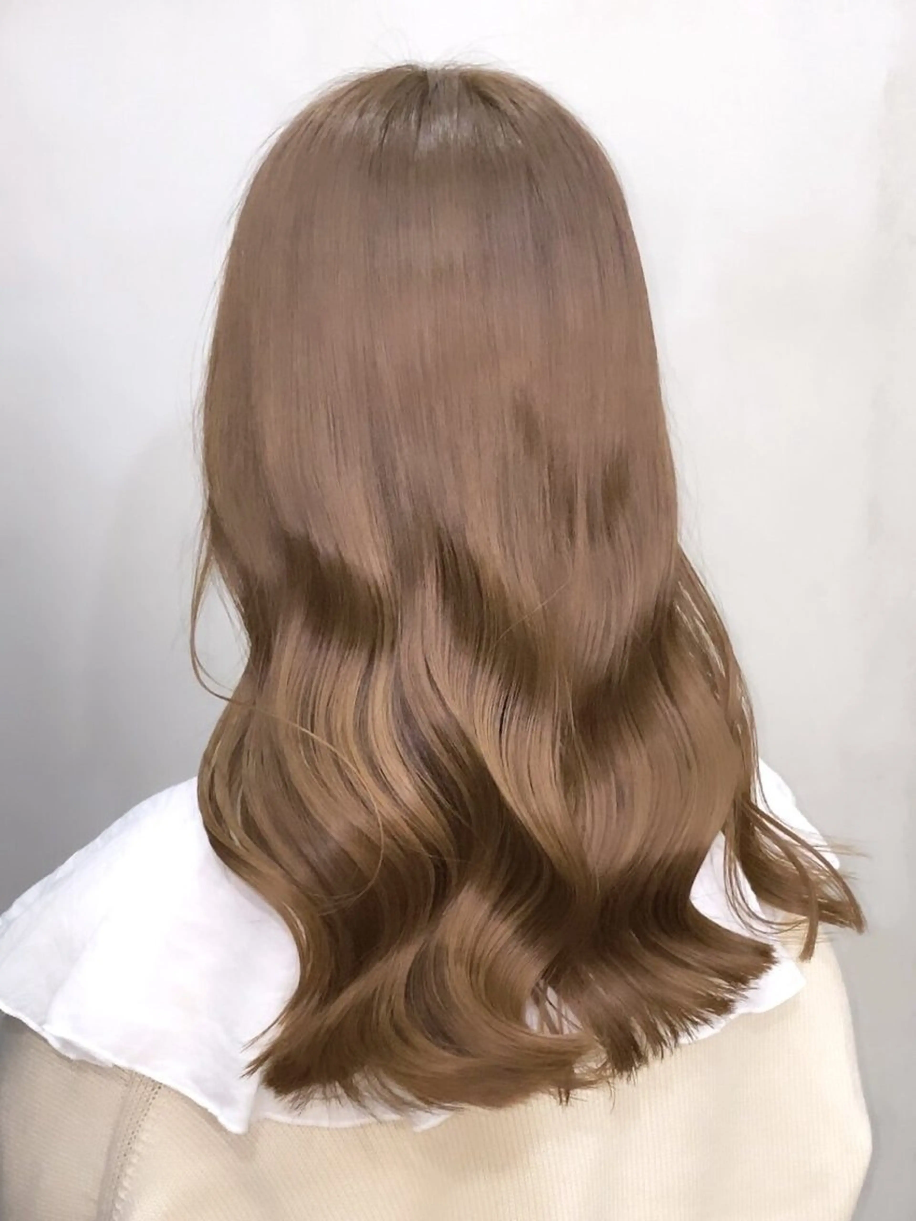 セミロング カット ヘアカラー トリートメント ヘアセット Londideal 高橋ヒロシのヘアスタイル