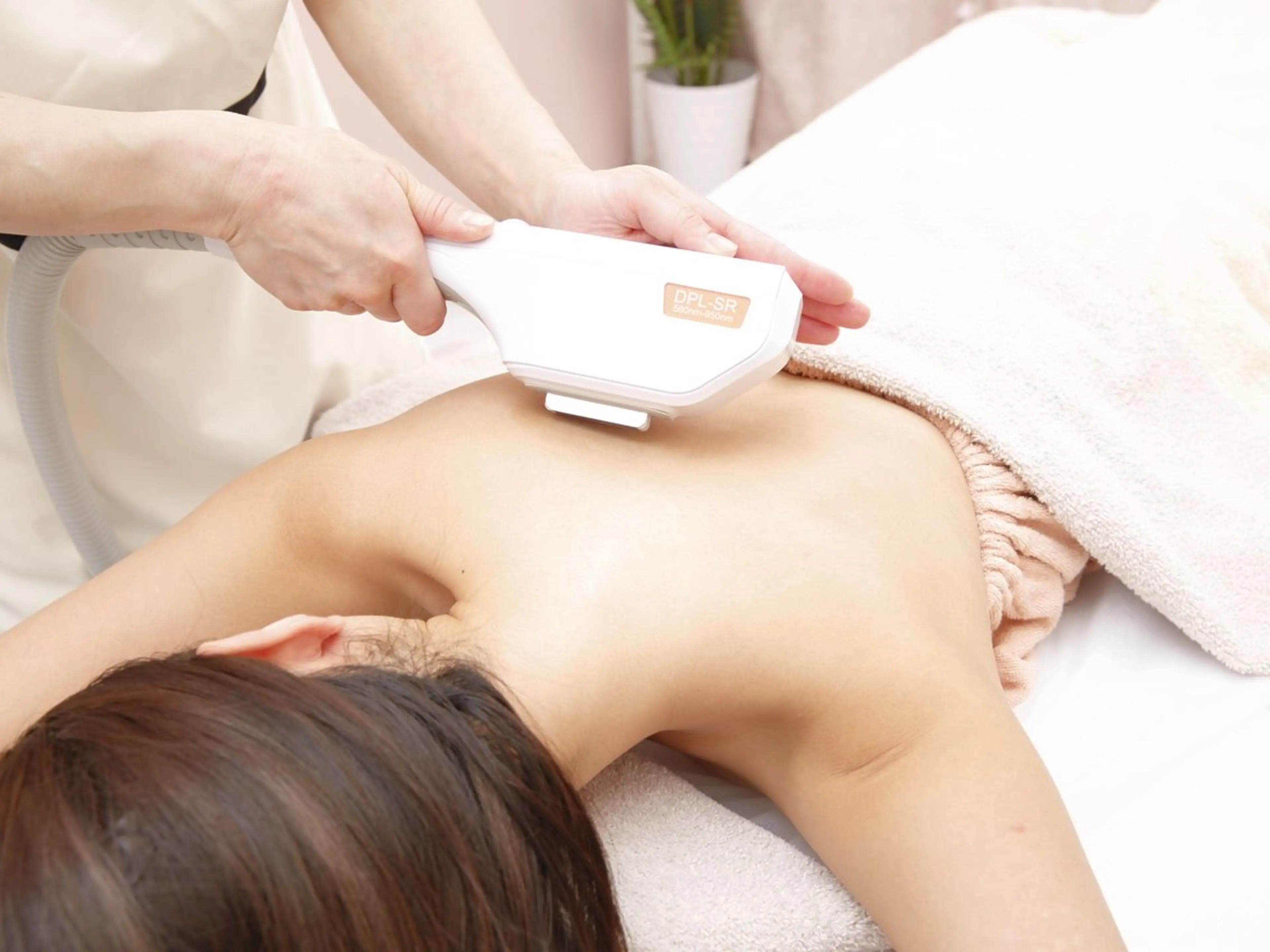 脱毛初めての方にオススメ❣️【全身脱毛　顔.vio除く】今だけお得な価格！お出かけ前にも🙆¥8600（税込）の写真