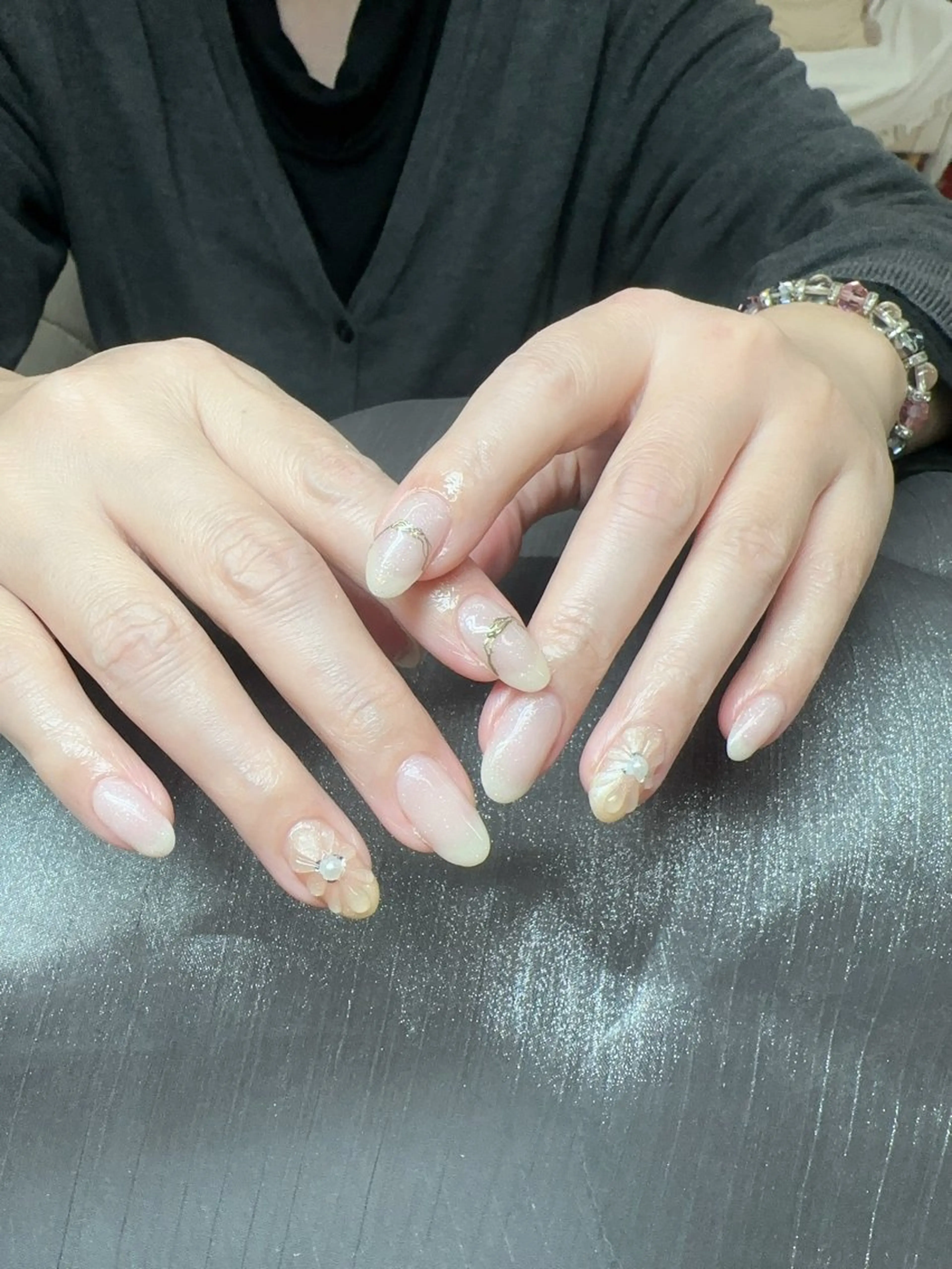 ネイル ハンドネイル ハンドケア Kaka_ パラジェル、長さだしのネイルデザイン