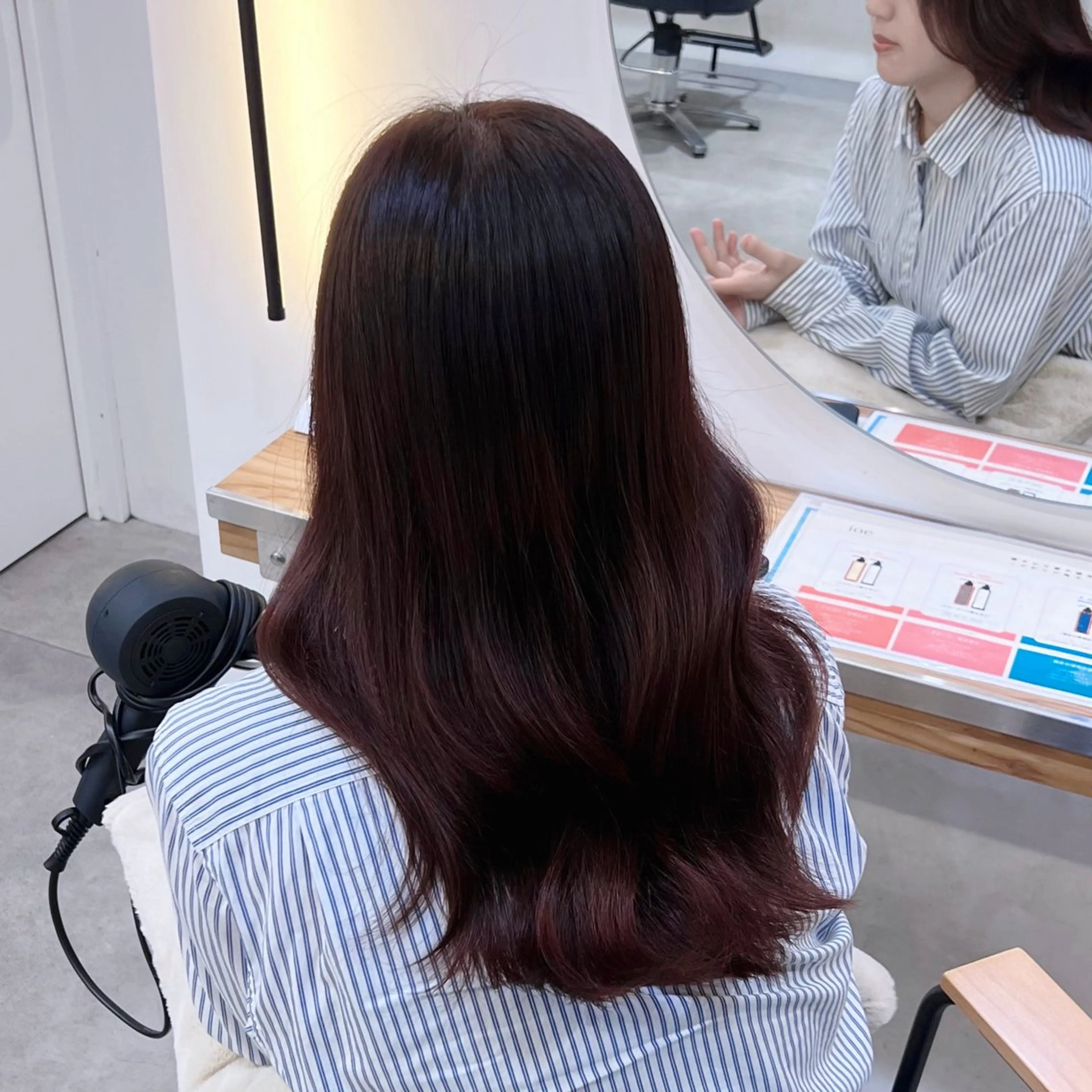 ミディアム カラー パーマ アッシュ アッシュグレー アッシュグレージュ ベージュカラー 黒髪 ブリーチなし/ ベージュ/akiraのヘアスタイル